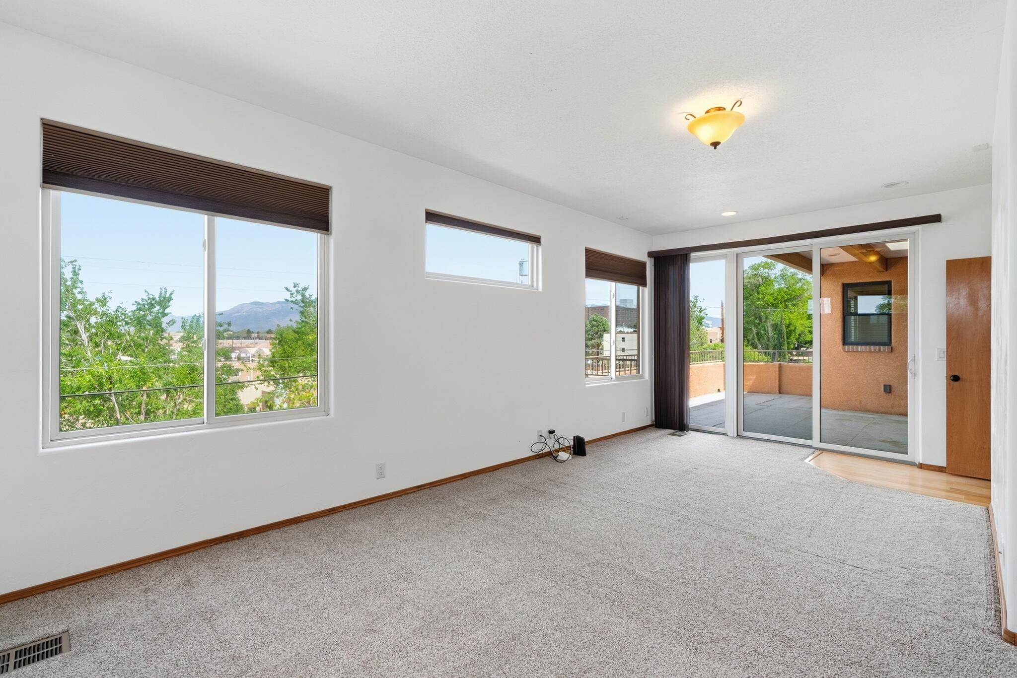 1405 Sigma Chi Road NE