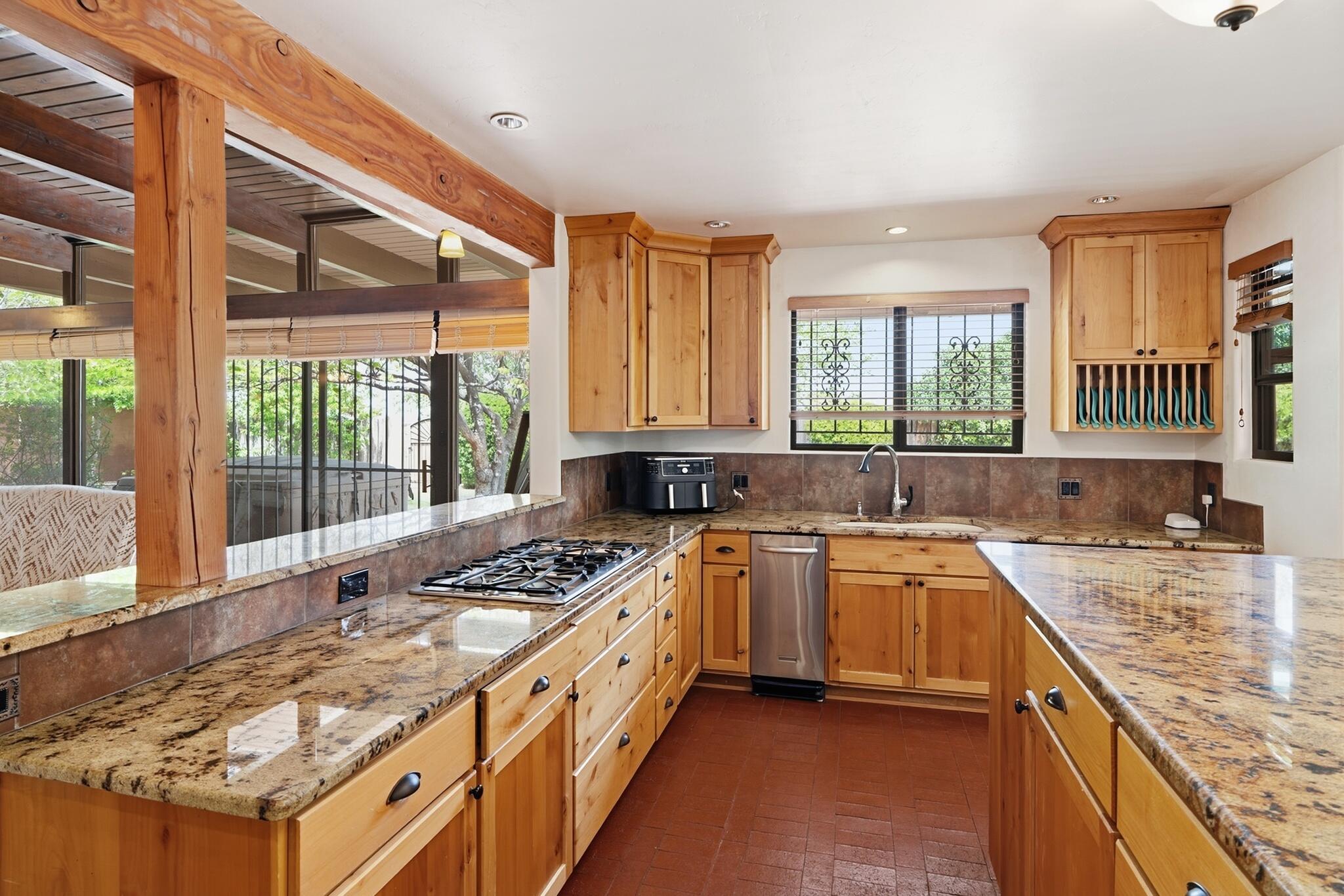 1405 Sigma Chi Road NE