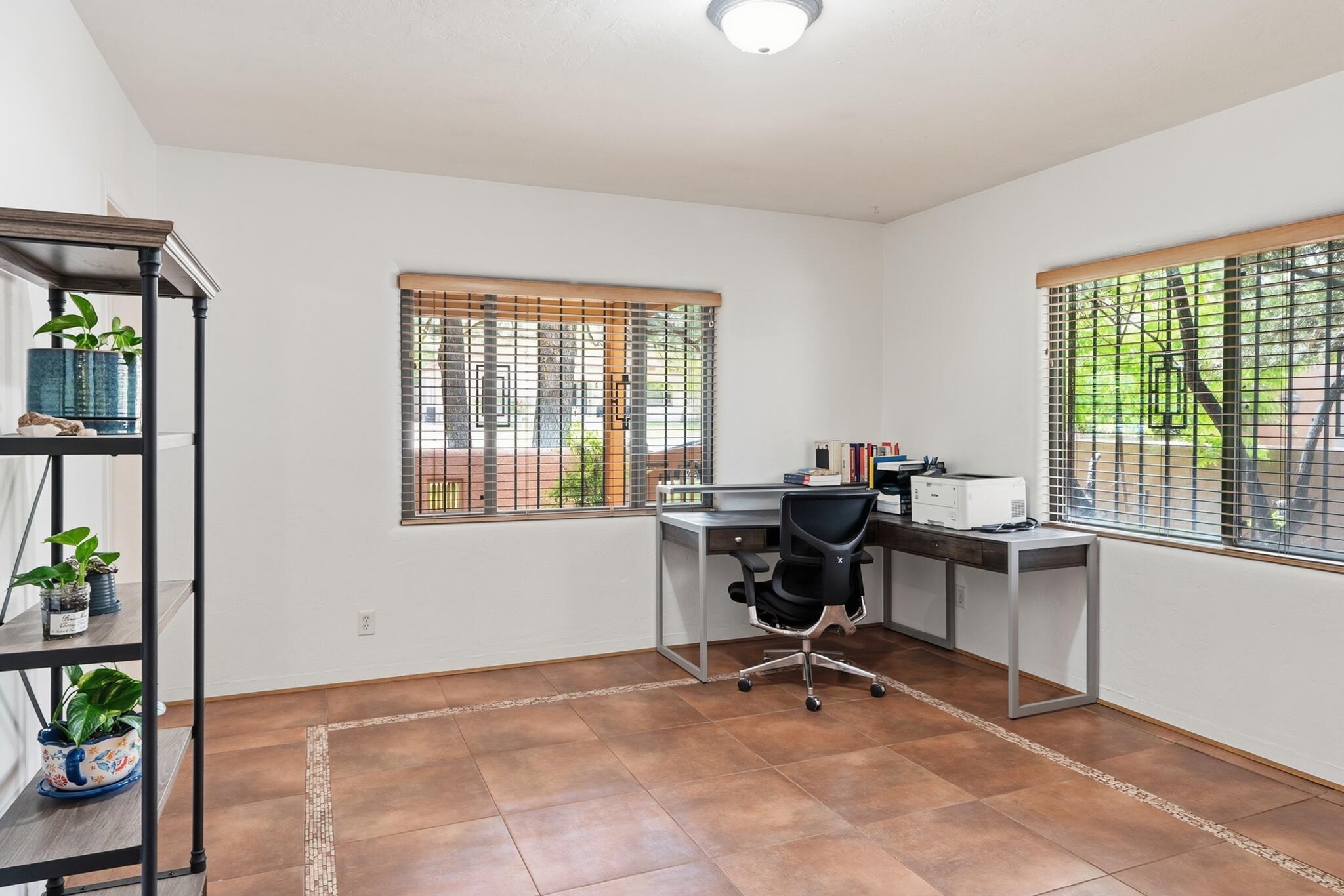 1405 Sigma Chi Road NE