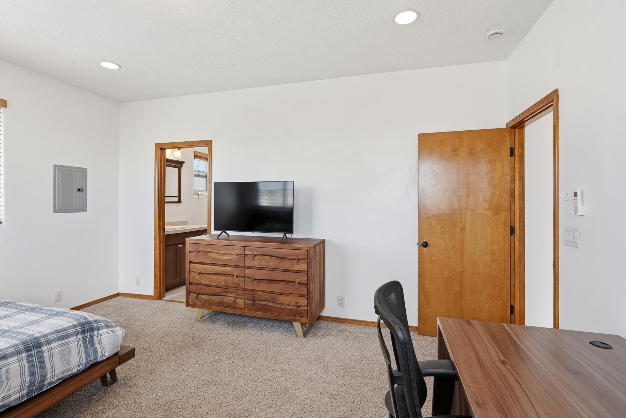 1405 Sigma Chi Road NE