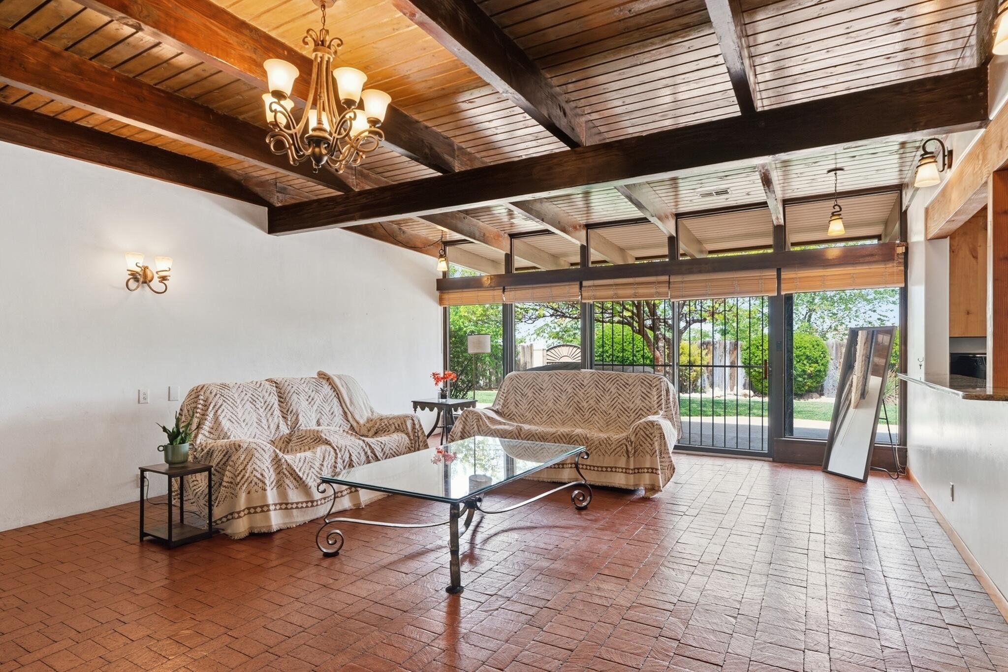 1405 Sigma Chi Road NE