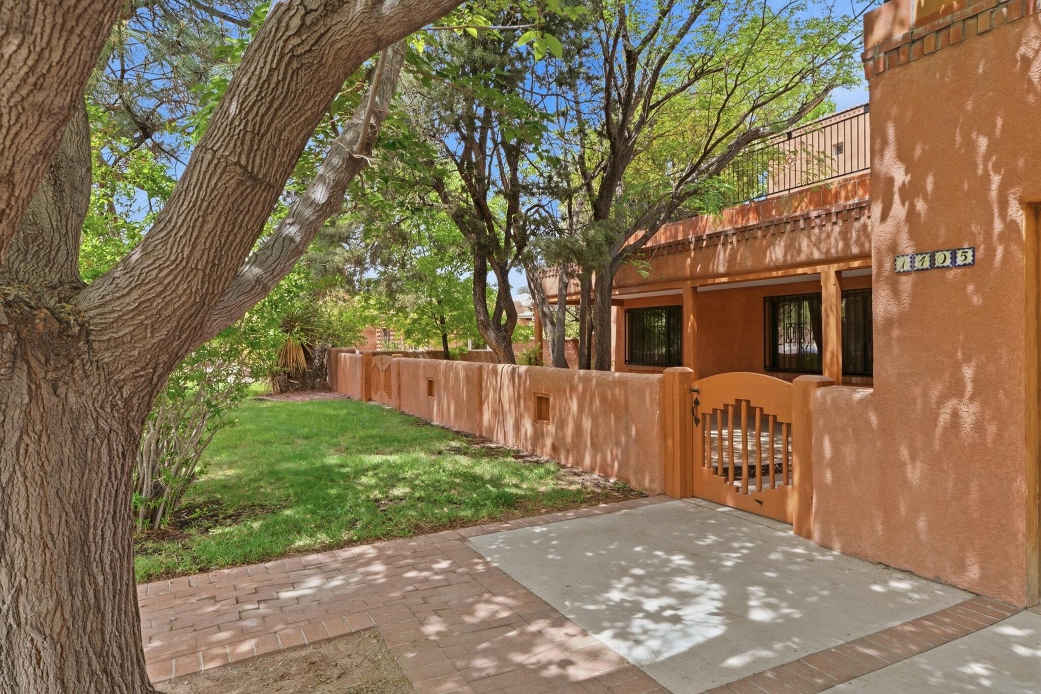 1405 Sigma Chi Road NE