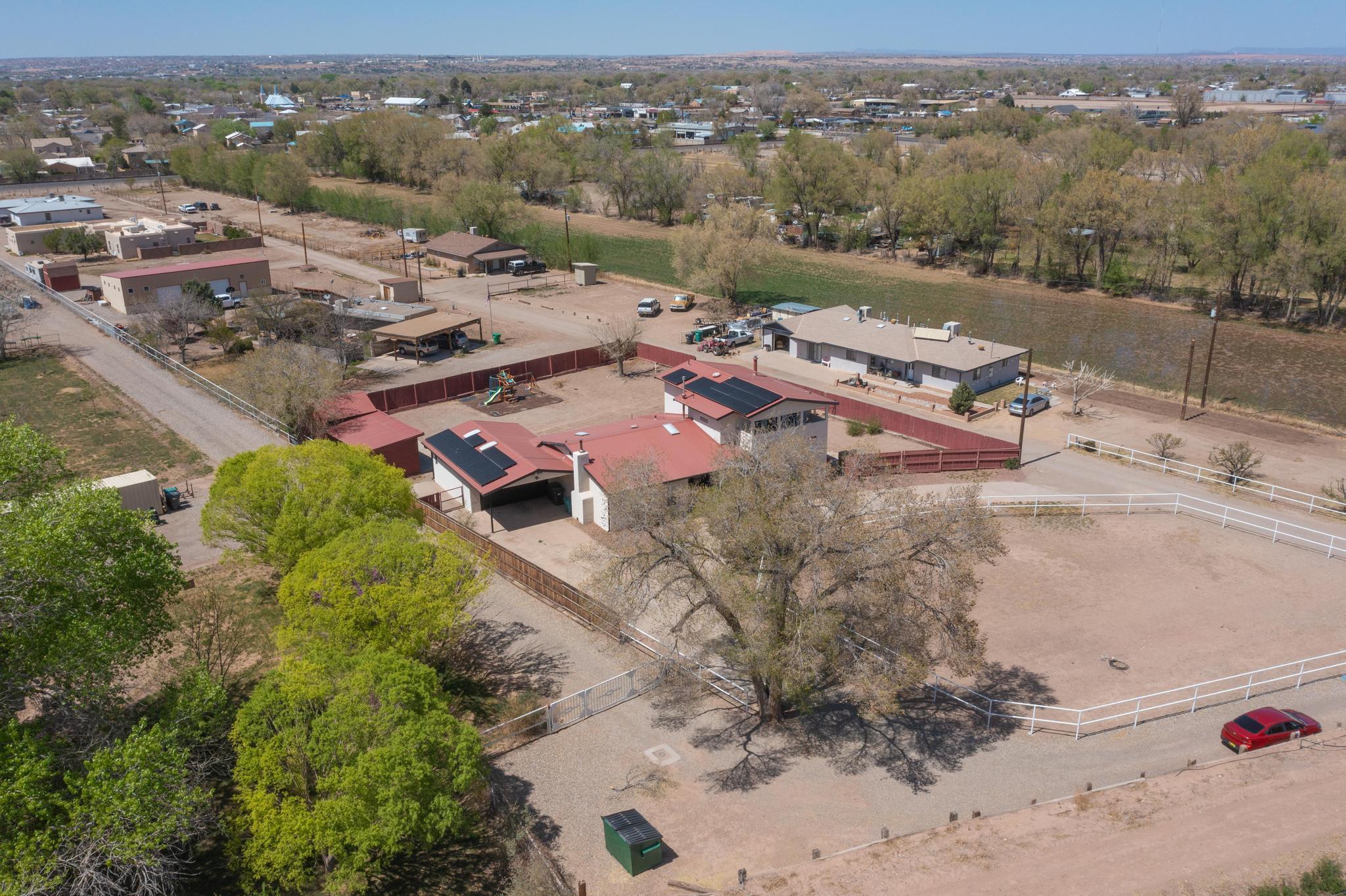 9207 Edith Boulevard NE