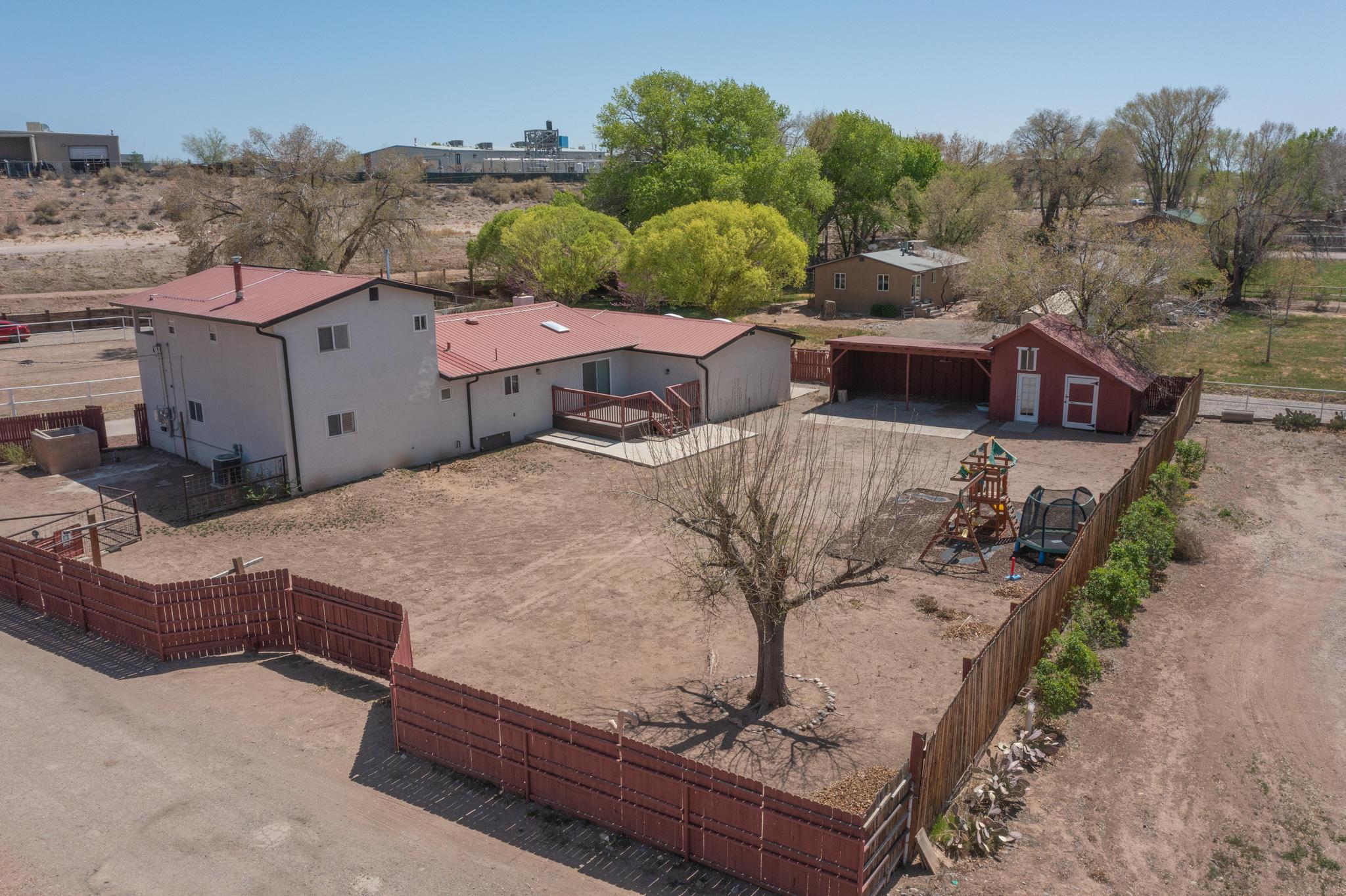 9207 Edith Boulevard NE