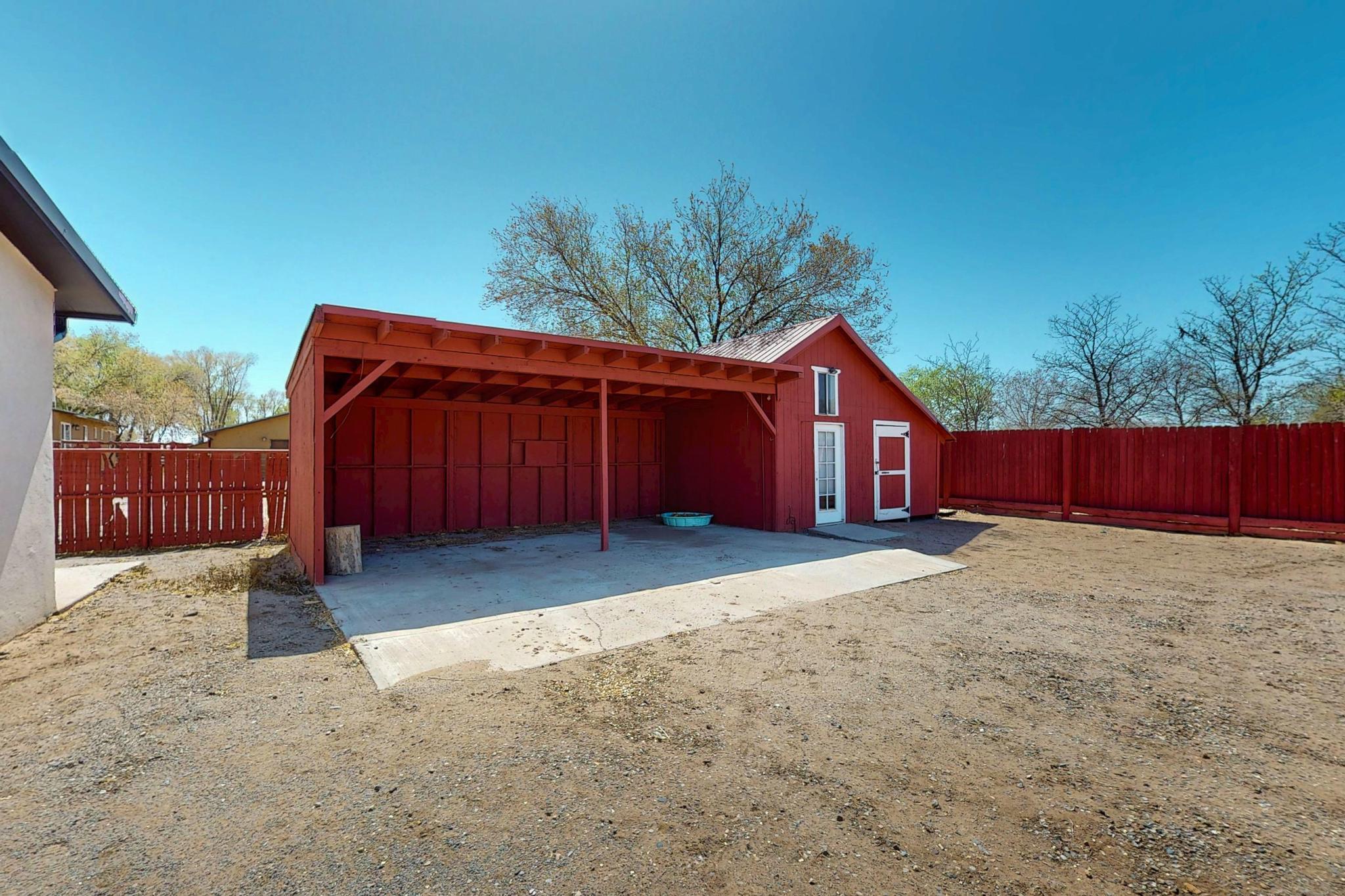 9207 Edith Boulevard NE