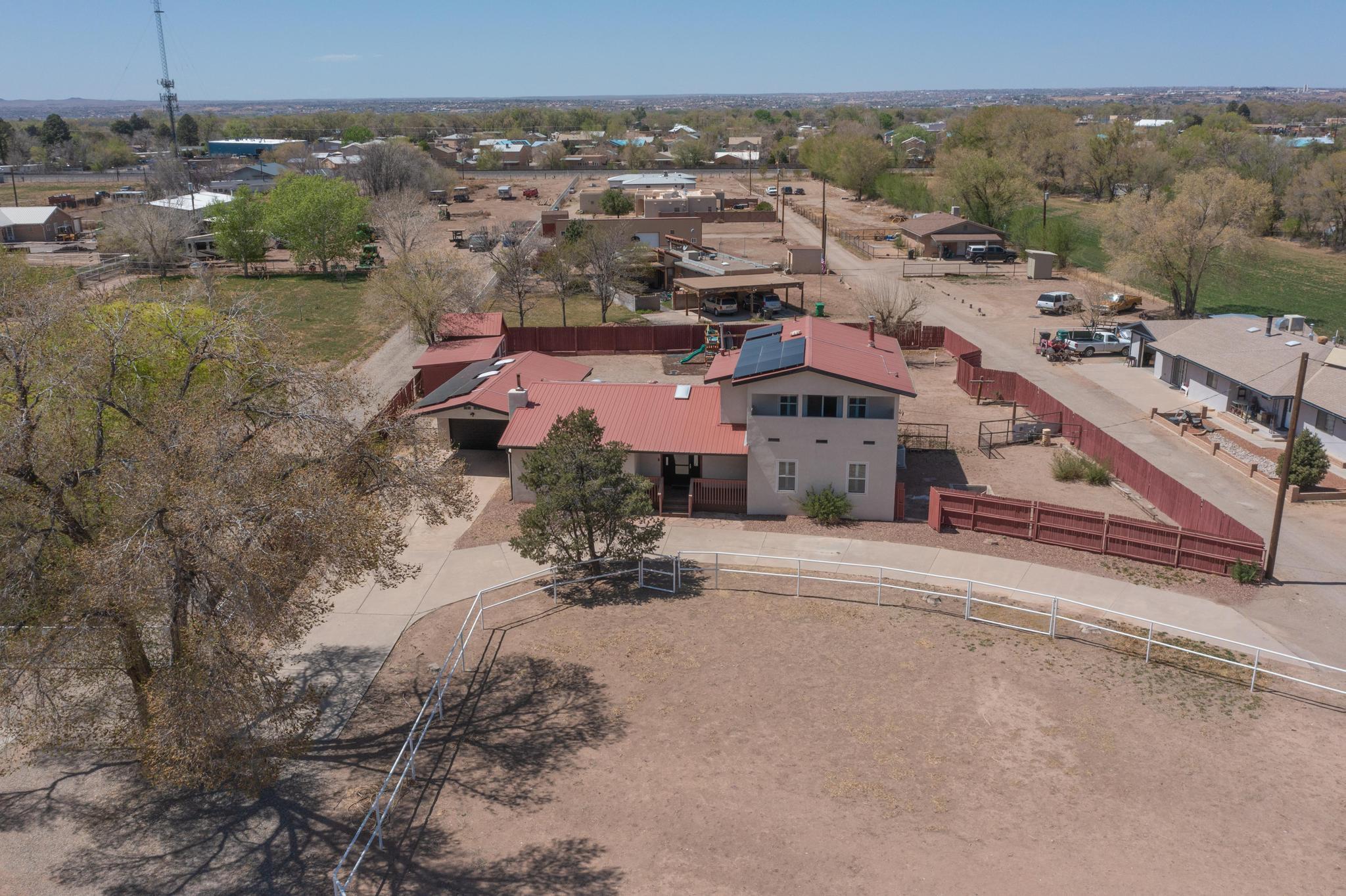 9207 Edith Boulevard NE