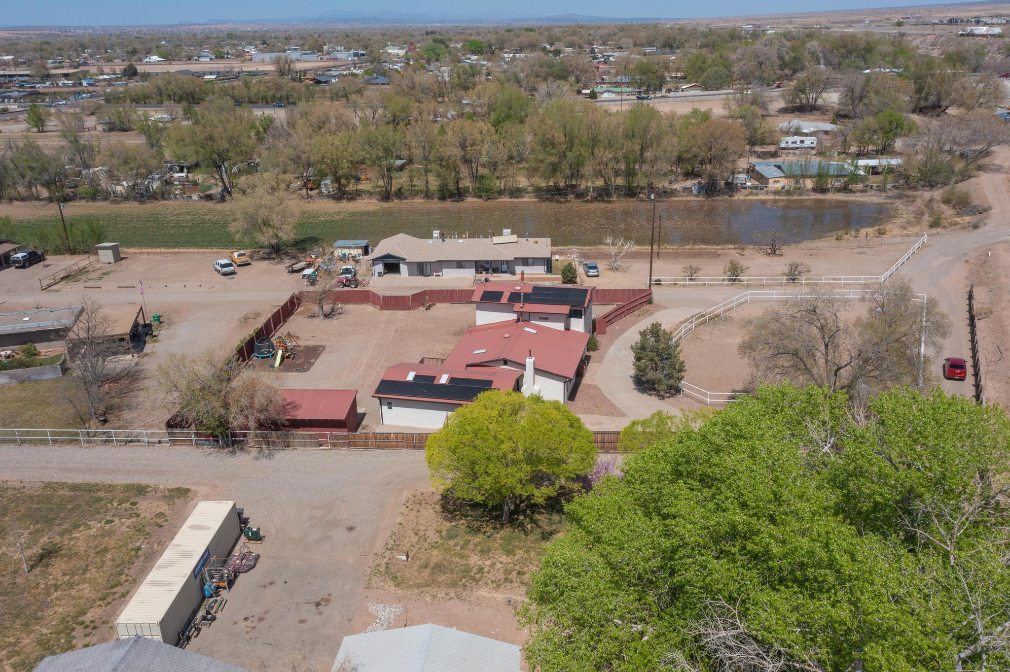 9207 Edith Boulevard NE