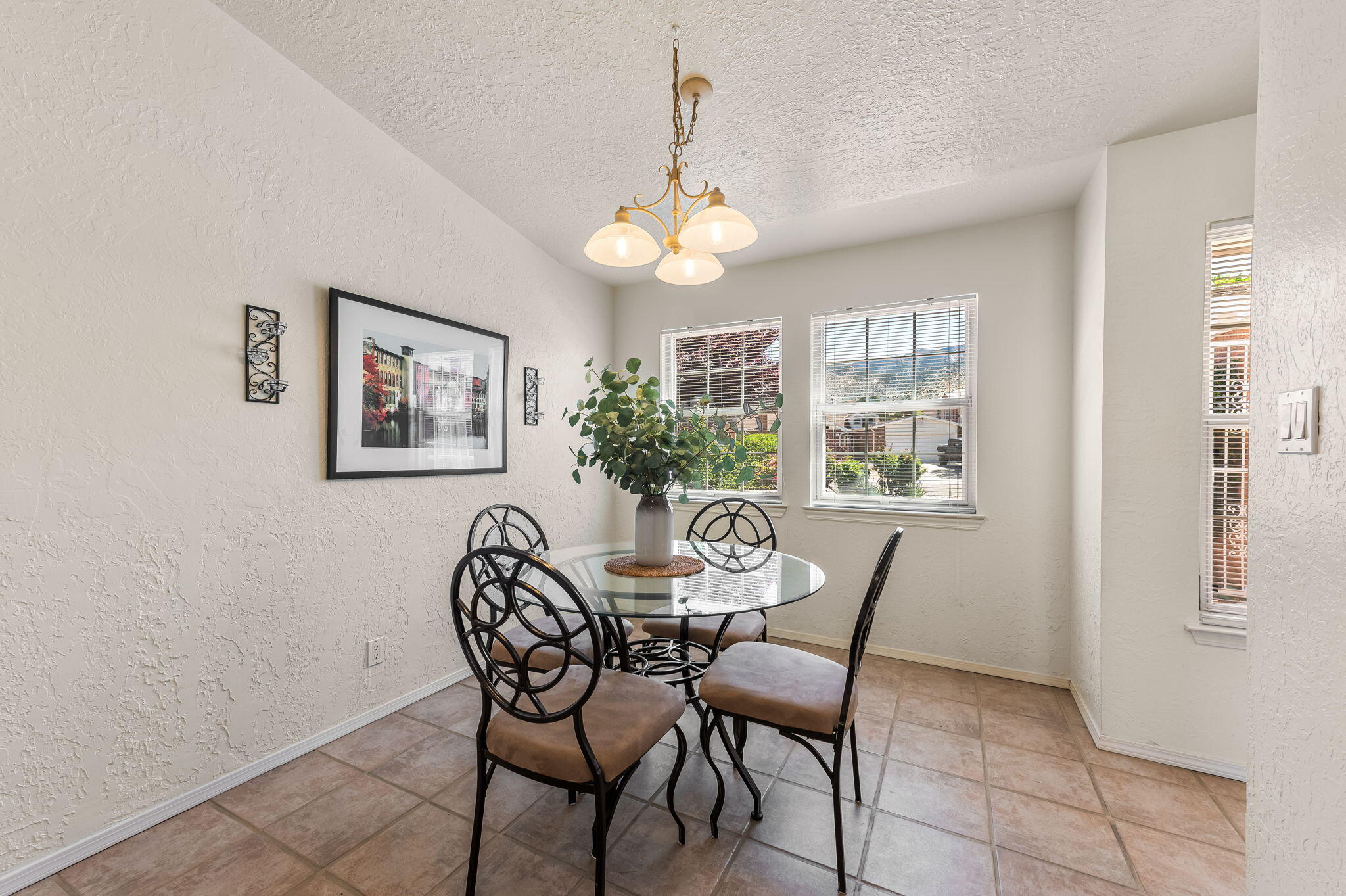 5019 Calle De Carino NE