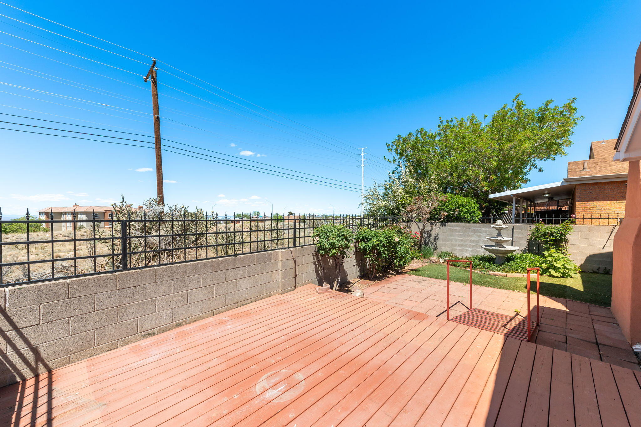 5019 Calle De Carino NE