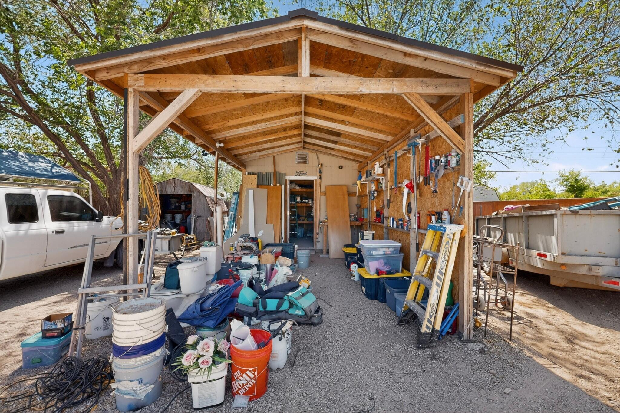 2708 Darlene Place SW