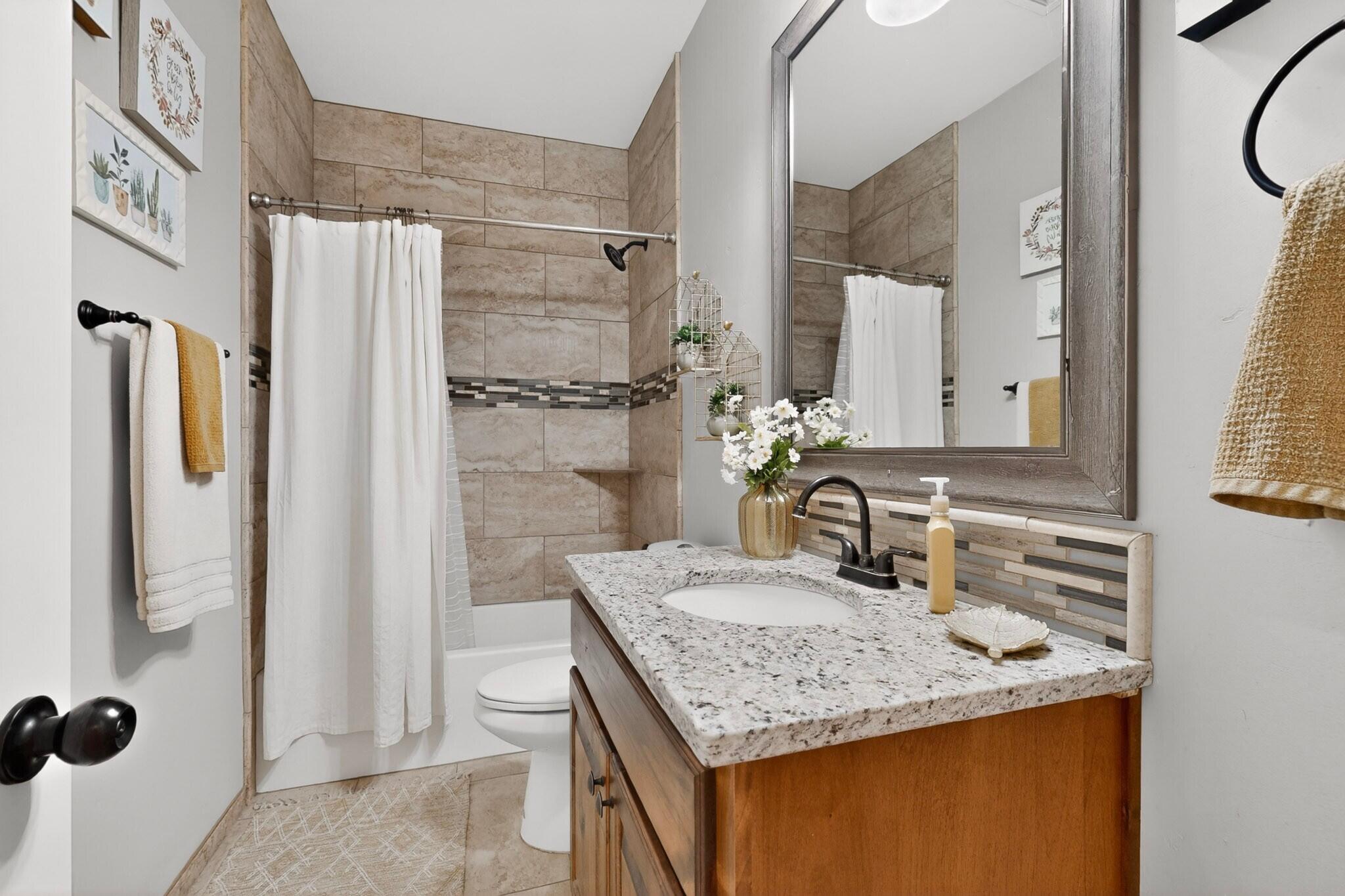 2708 Darlene Place SW