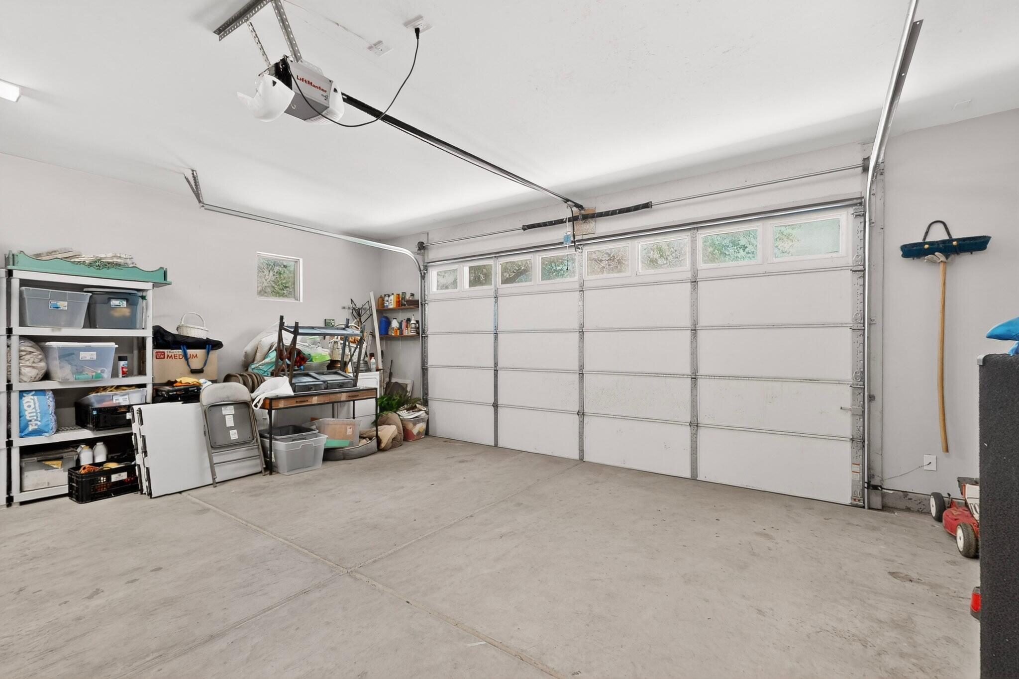 2708 Darlene Place SW