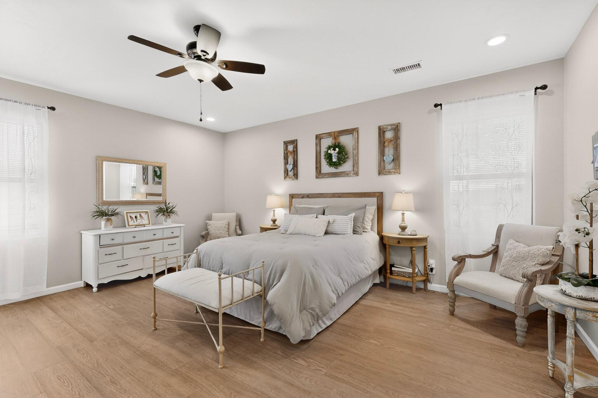 2708 Darlene Place SW