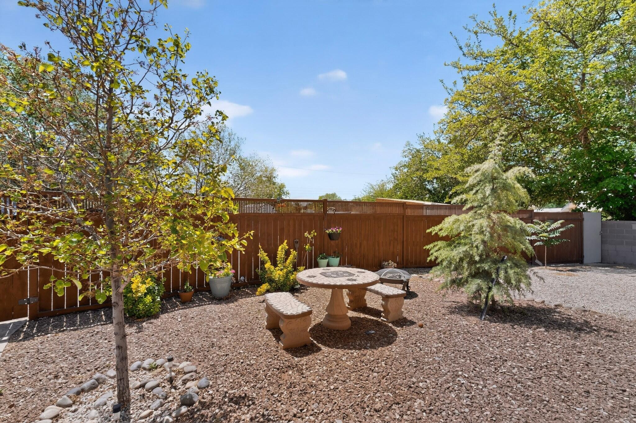 2708 Darlene Place SW