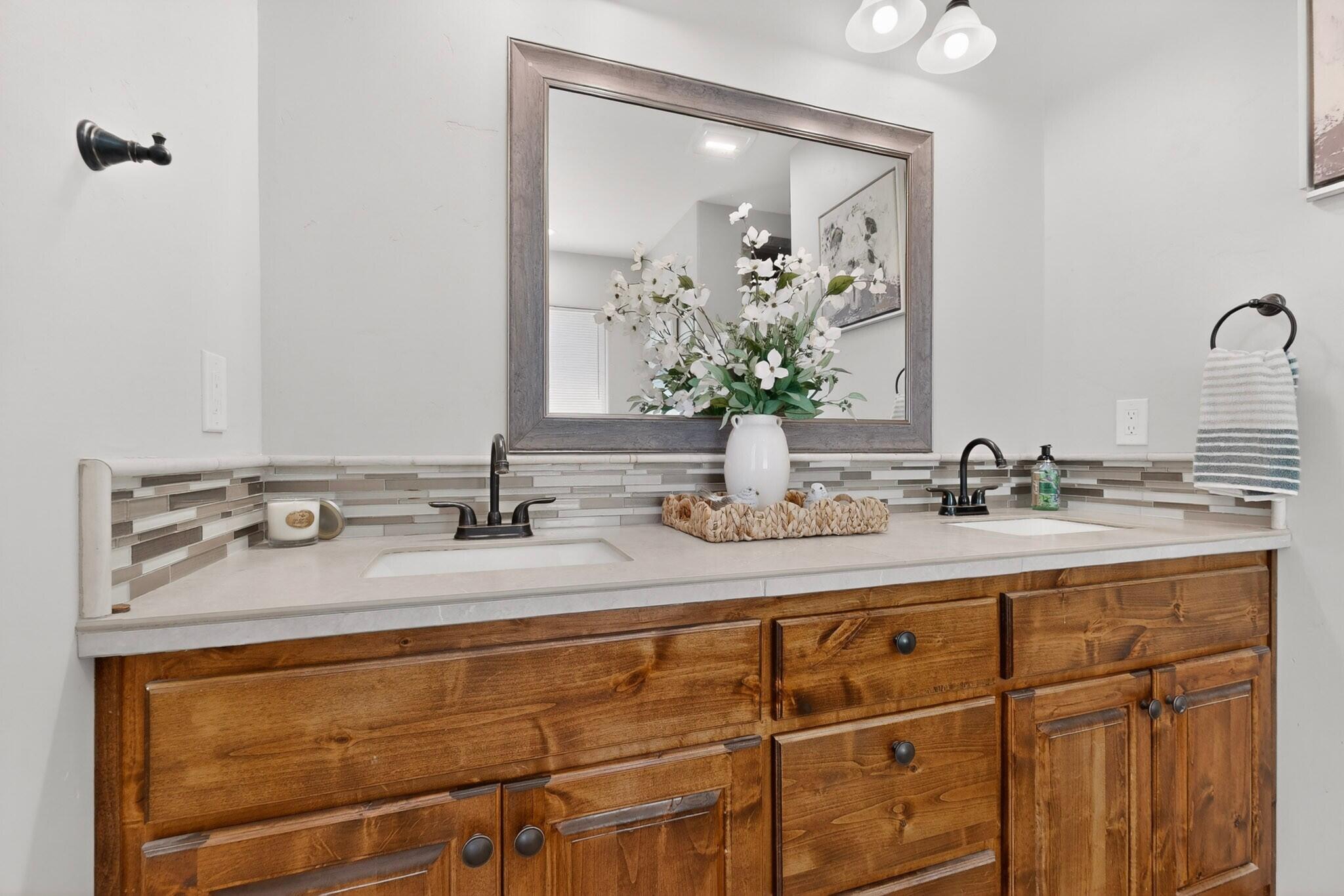 2708 Darlene Place SW