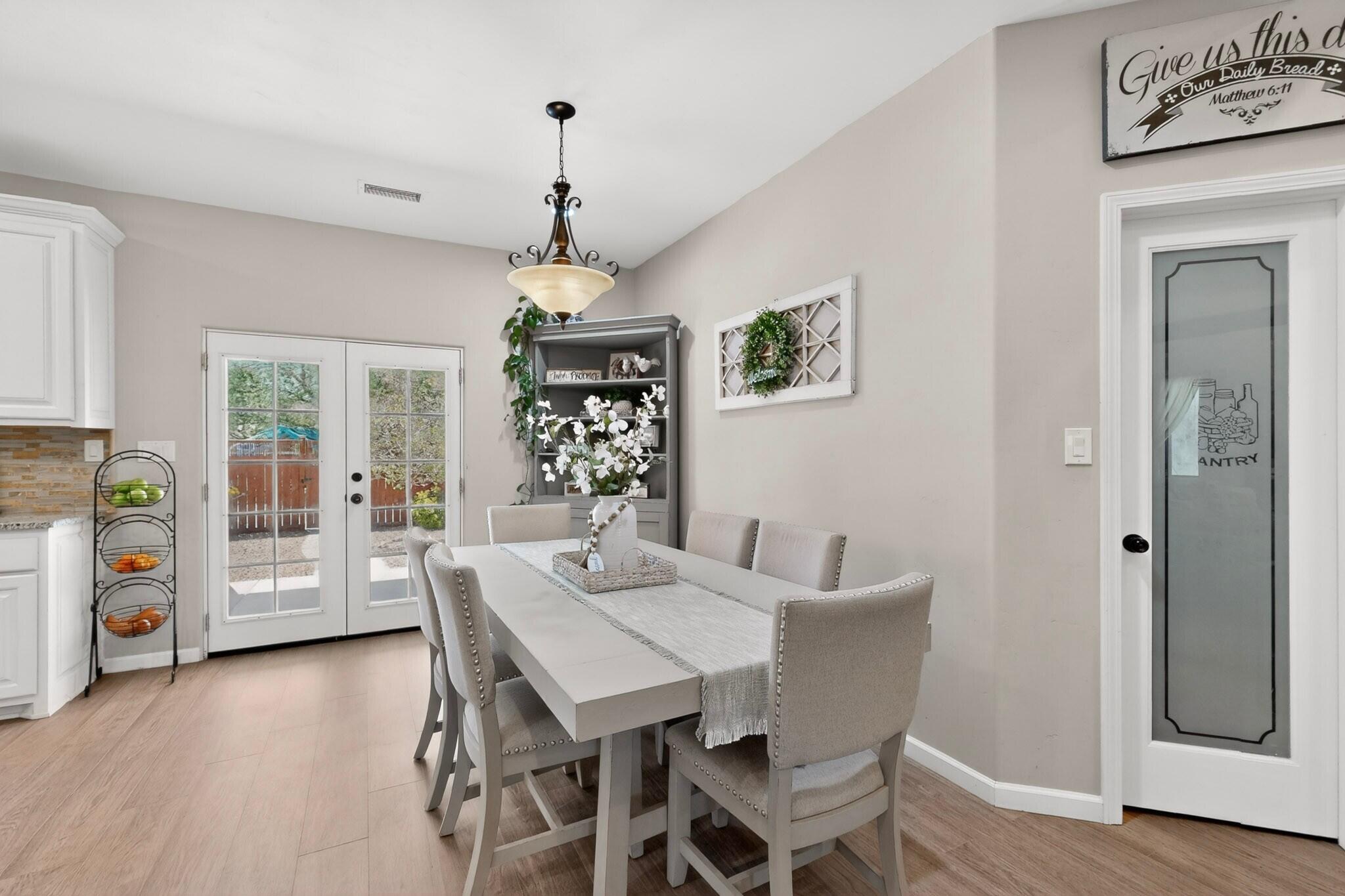 2708 Darlene Place SW