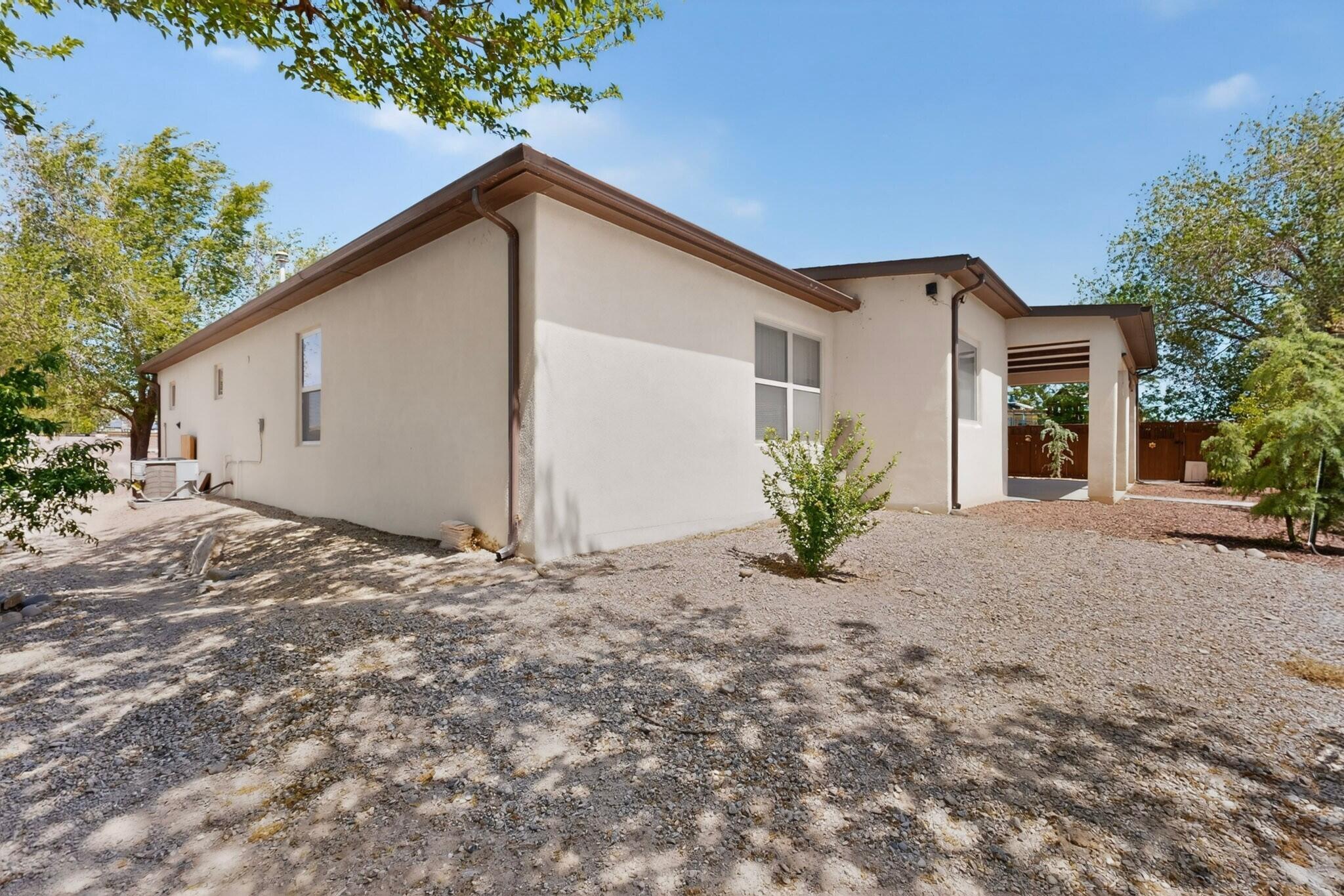 2708 Darlene Place SW