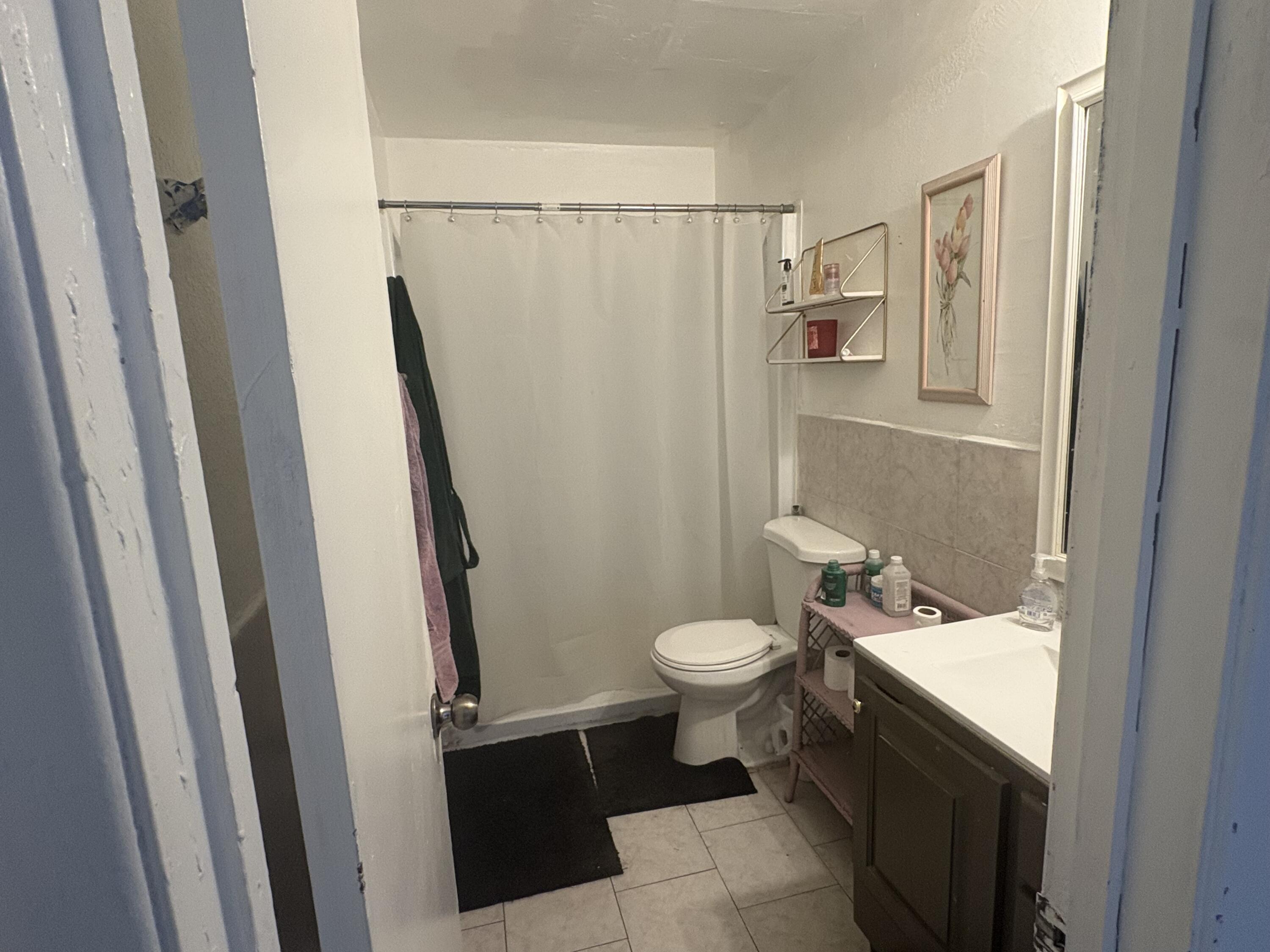 3931 Ortiz Court NE APT B