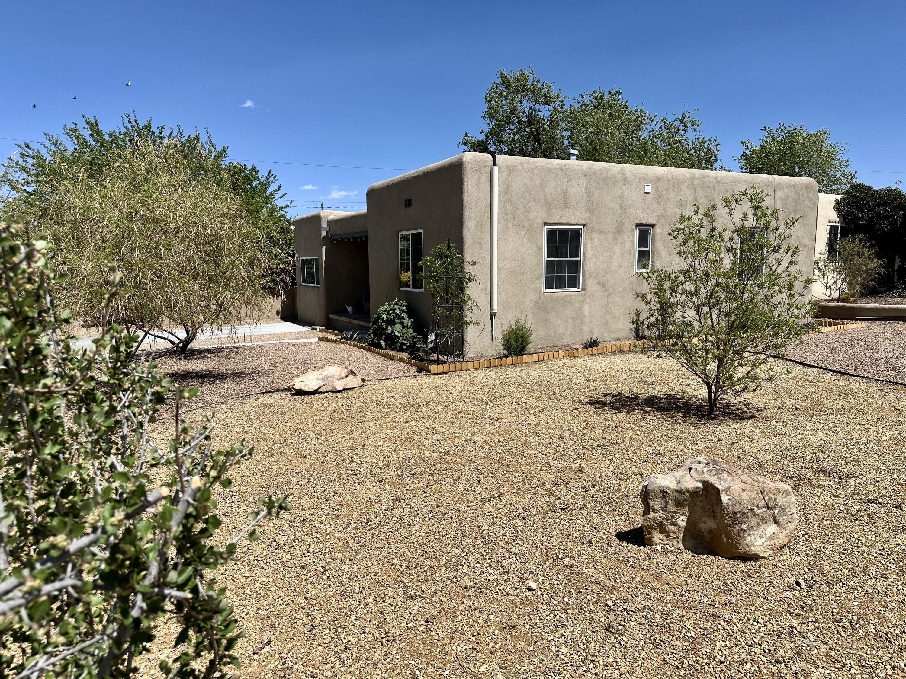 1900 Anderson Place SE