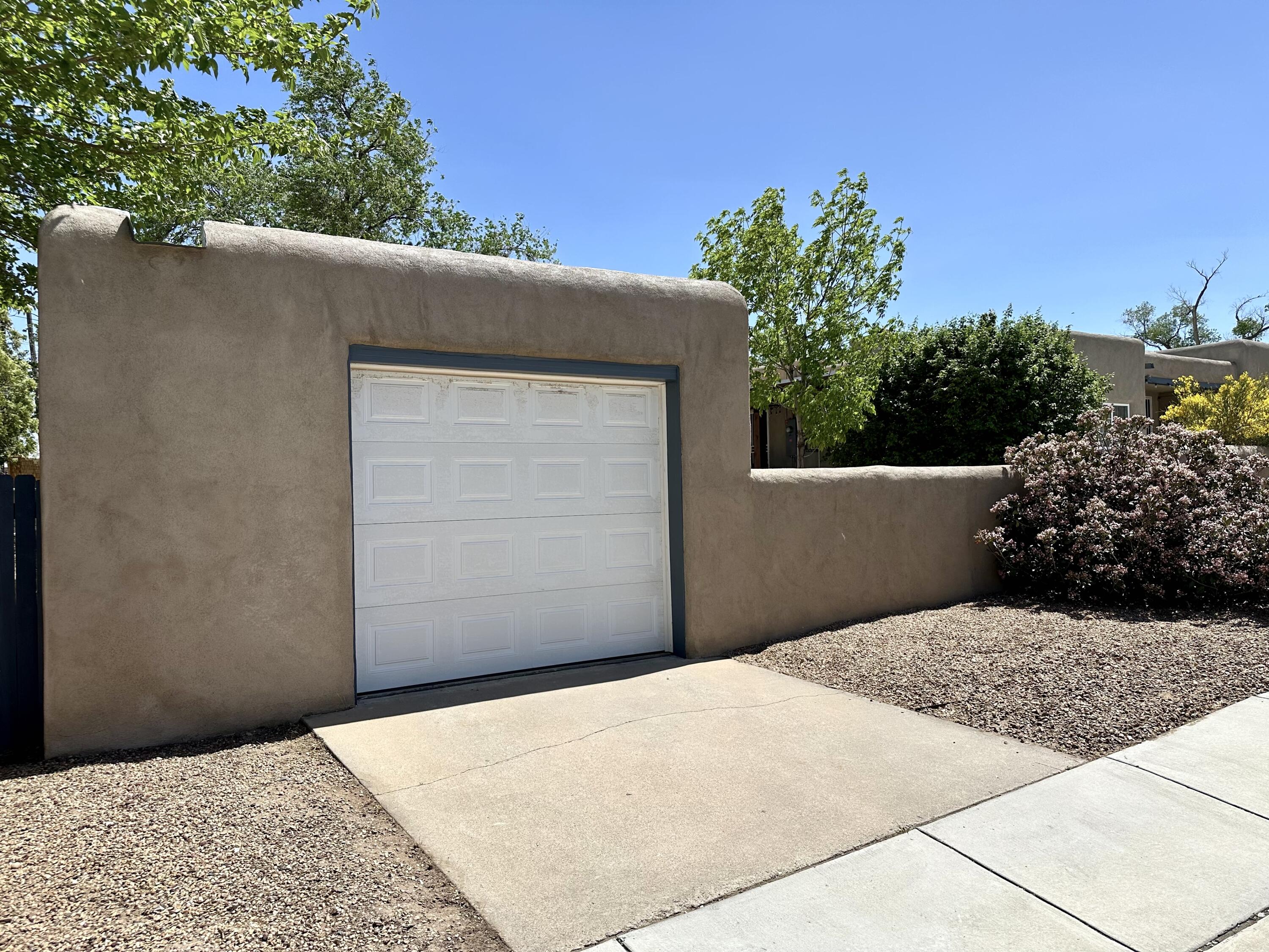 1900 Anderson Place SE