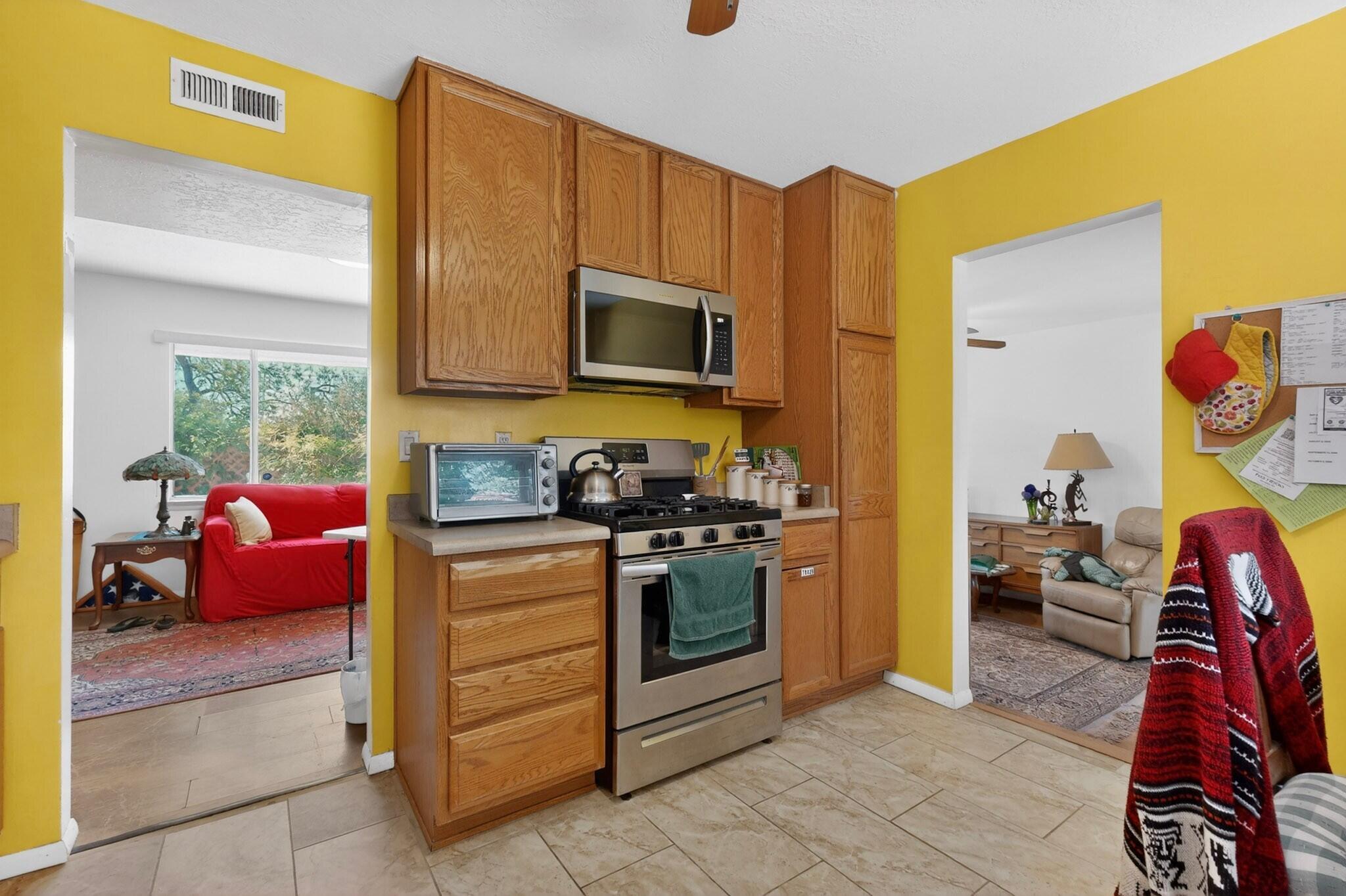 10017 Constitution Avenue NE