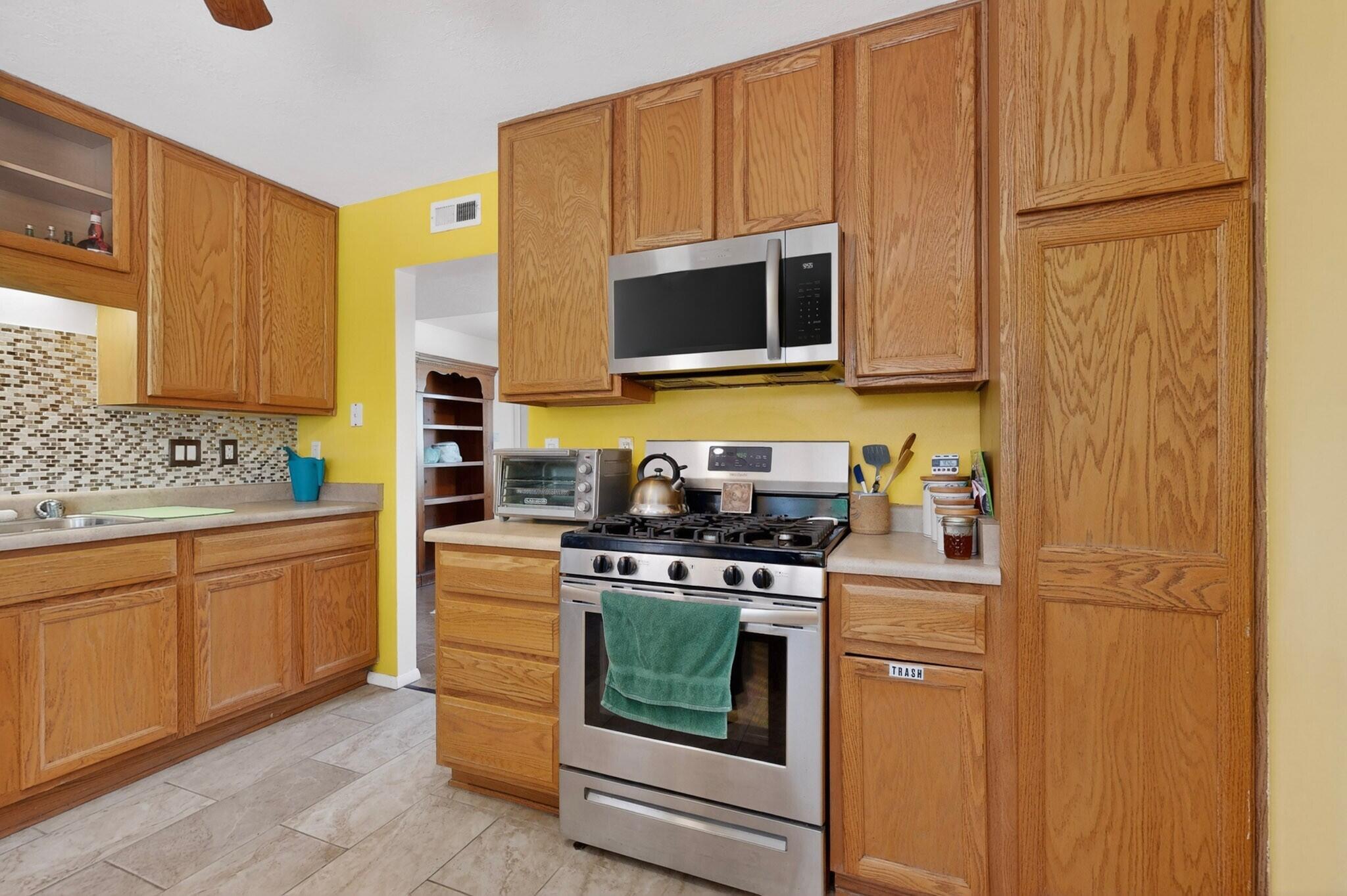 10017 Constitution Avenue NE