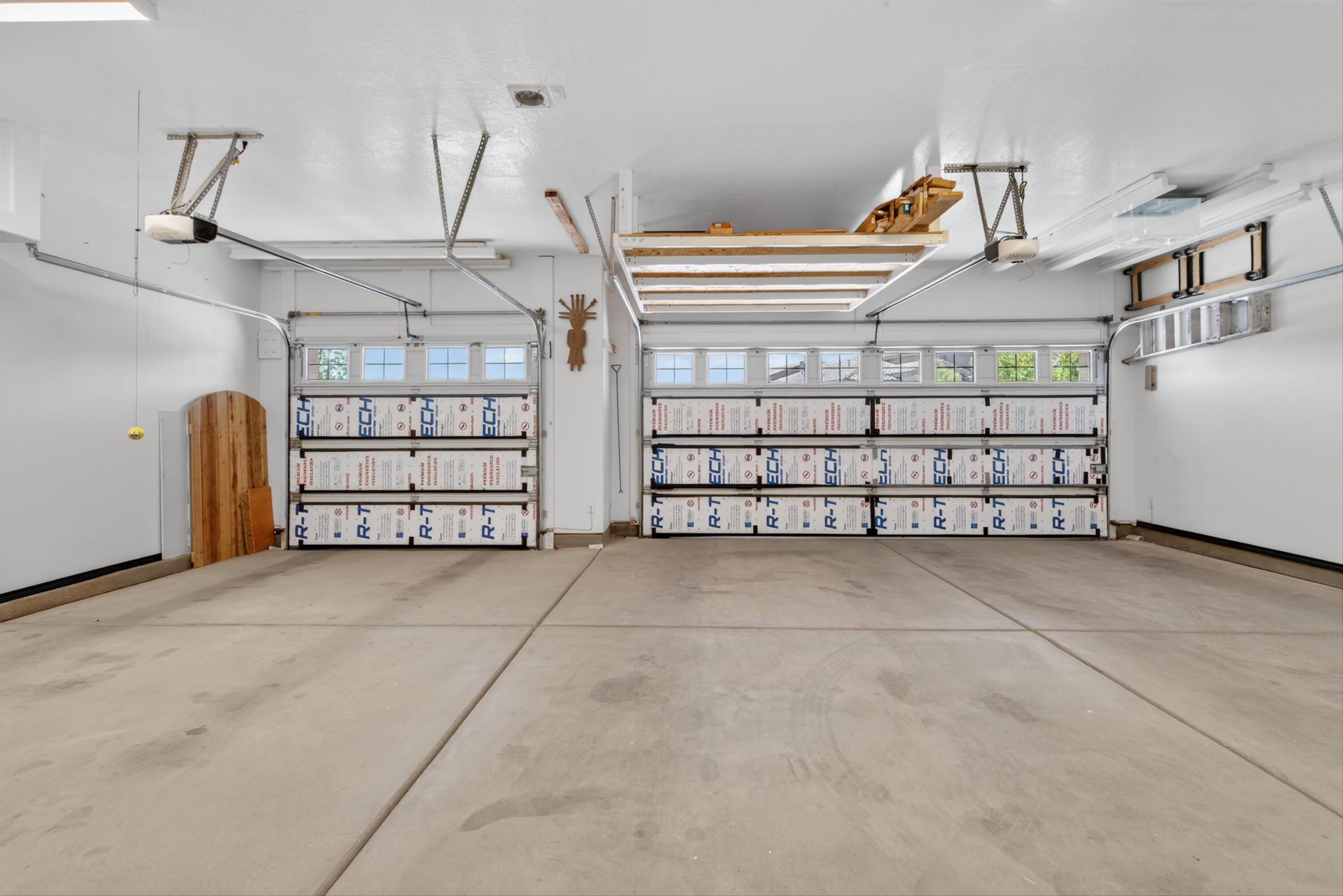 4077 Plant Drive NE
