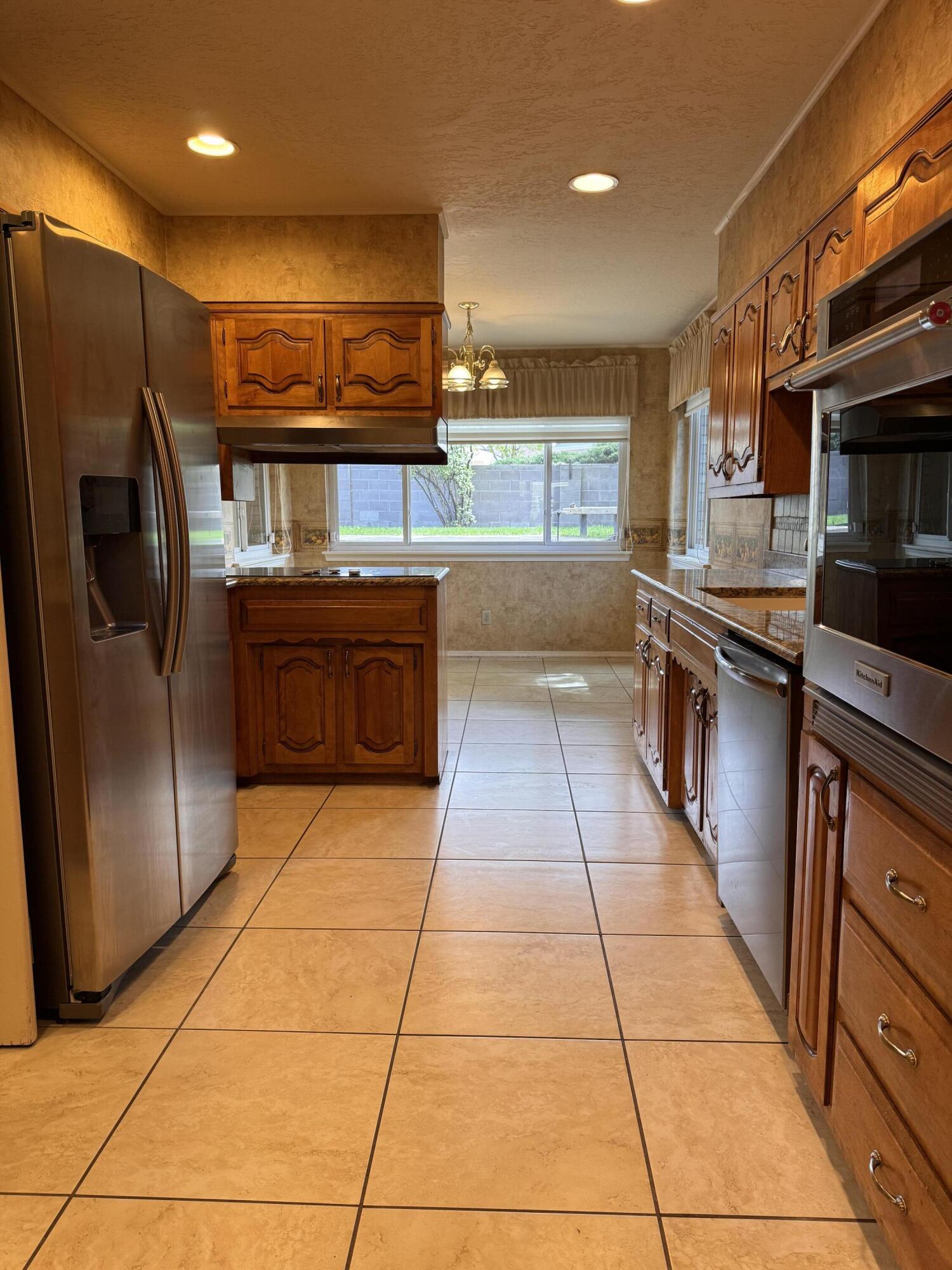 2512 Cutler Avenue NE