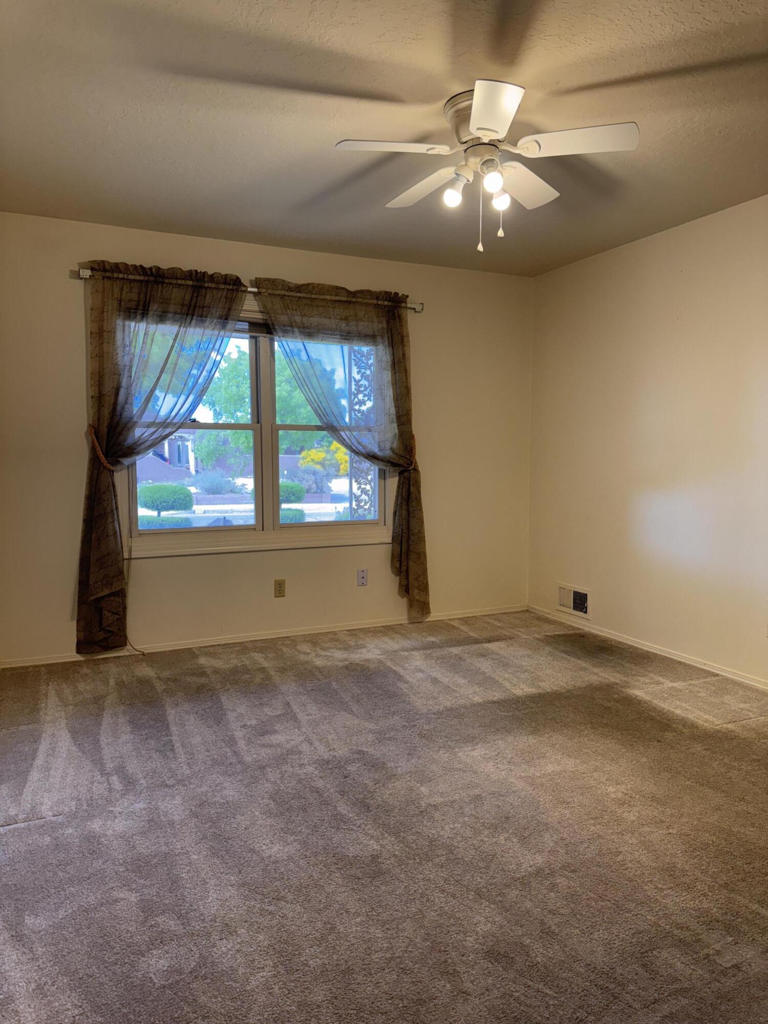 2512 Cutler Avenue NE