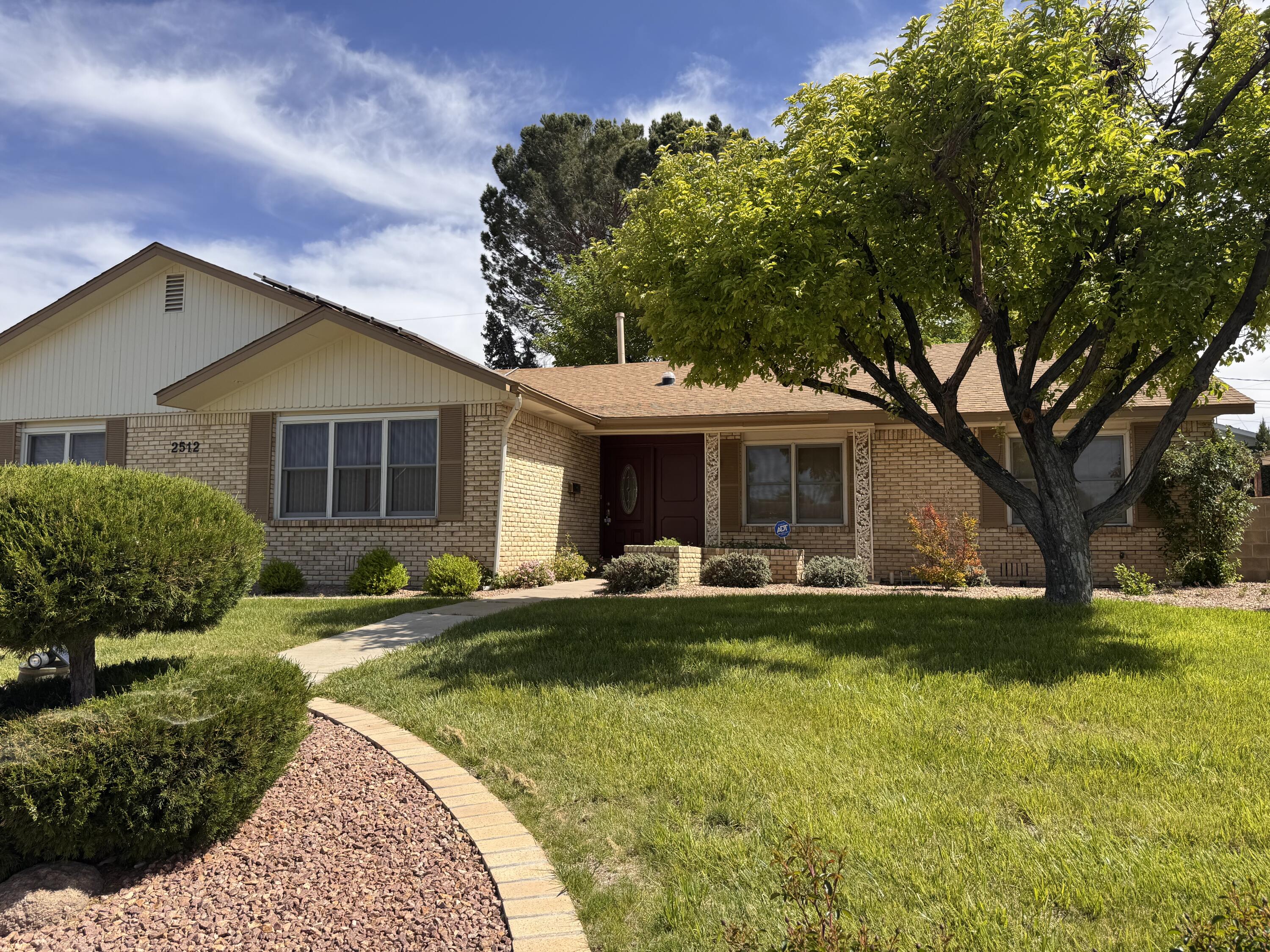 2512 Cutler Avenue NE