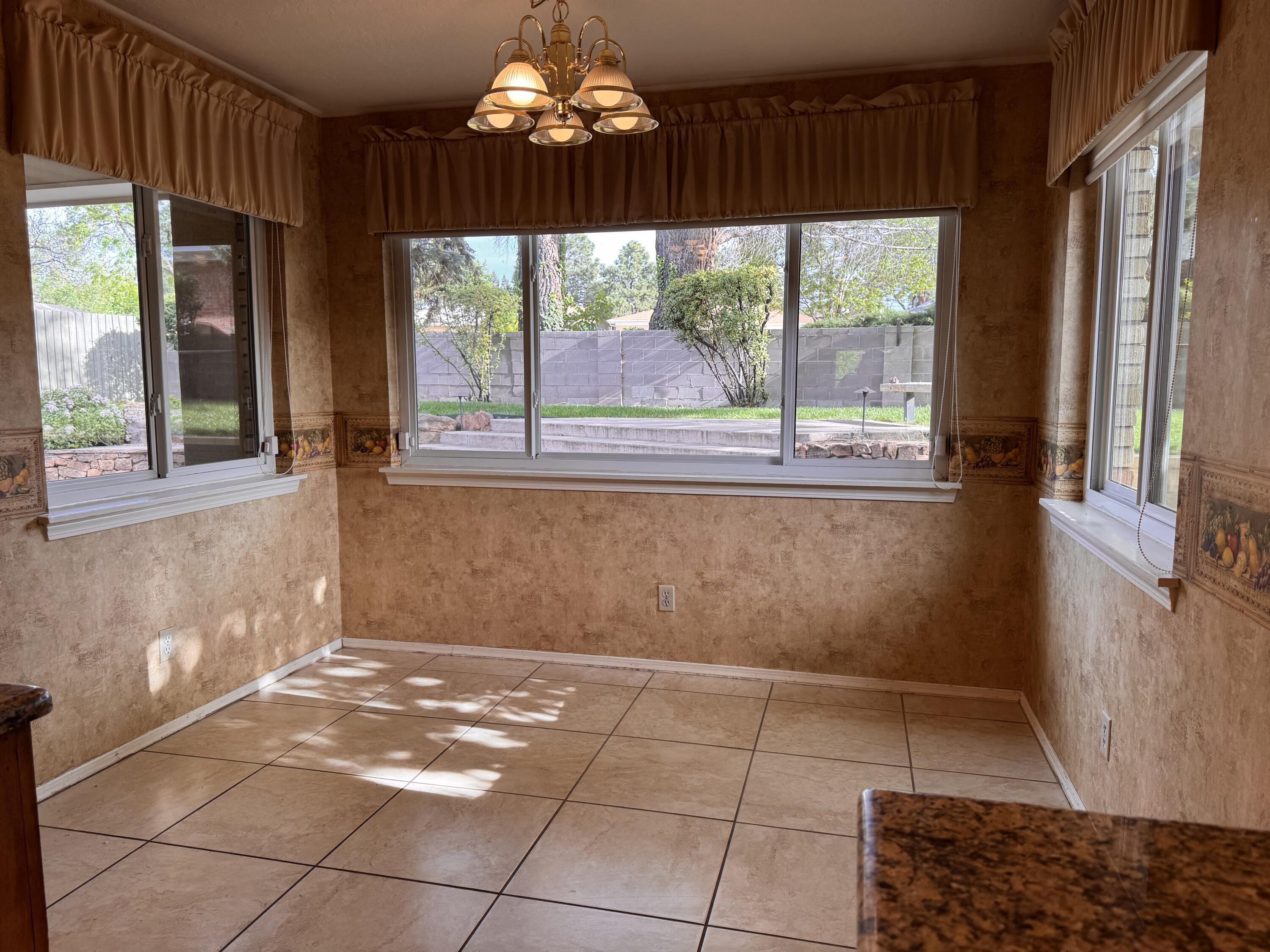 2512 Cutler Avenue NE