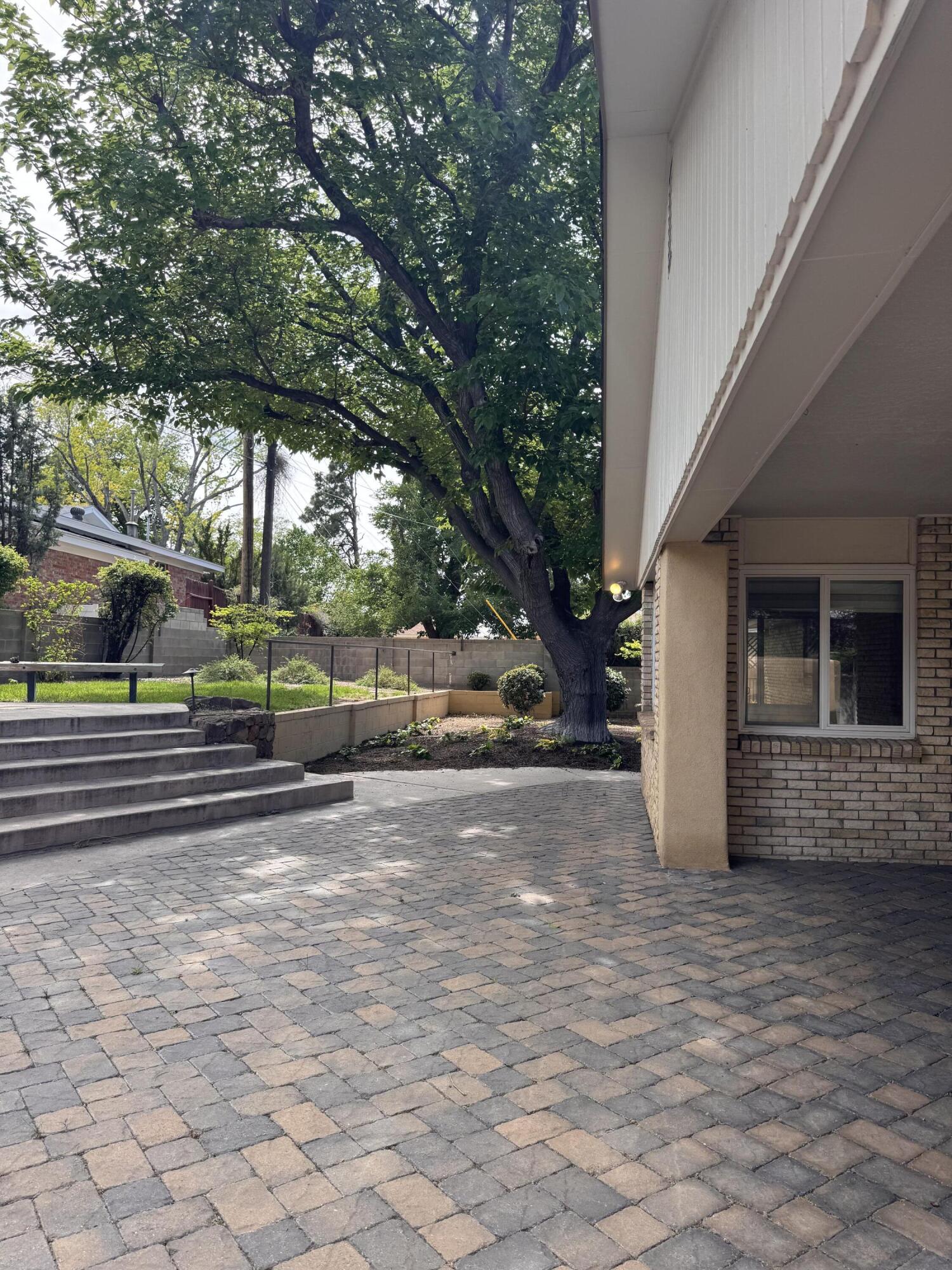 2512 Cutler Avenue NE