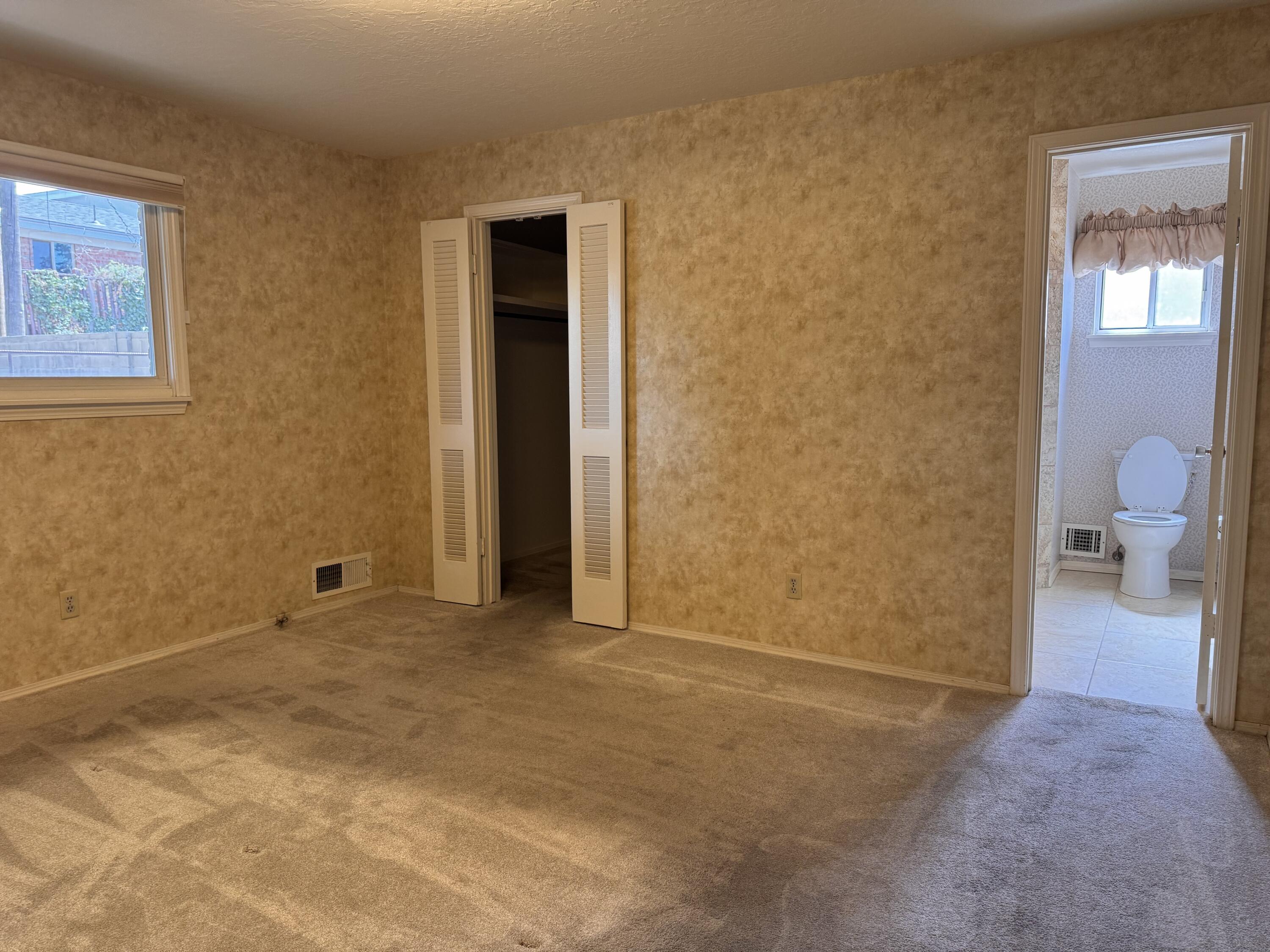 2512 Cutler Avenue NE