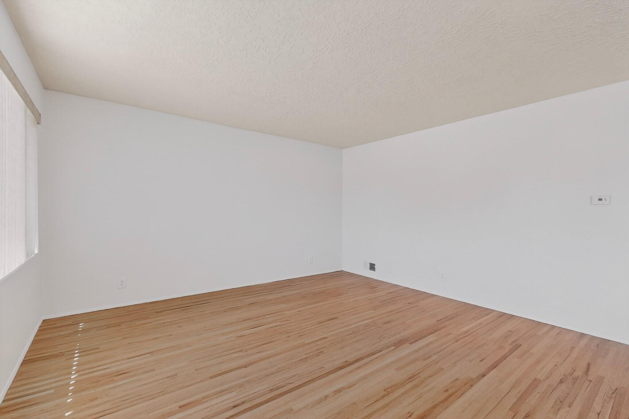 10117 Maya Court NE