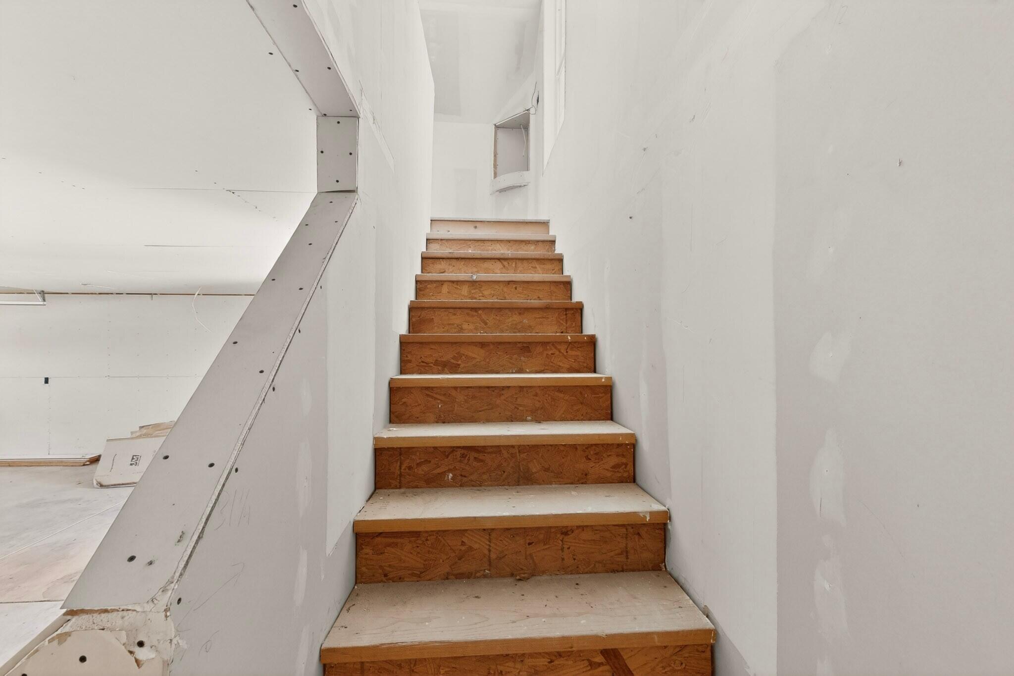 1512 Los Arboles Avenue NW