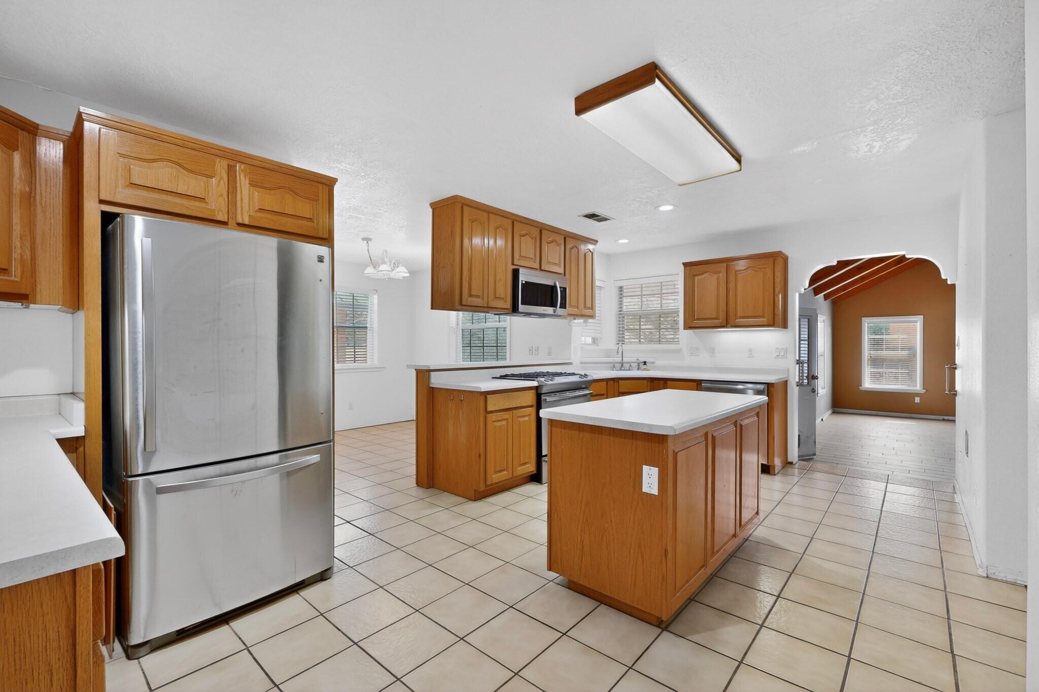 1512 Los Arboles Avenue NW