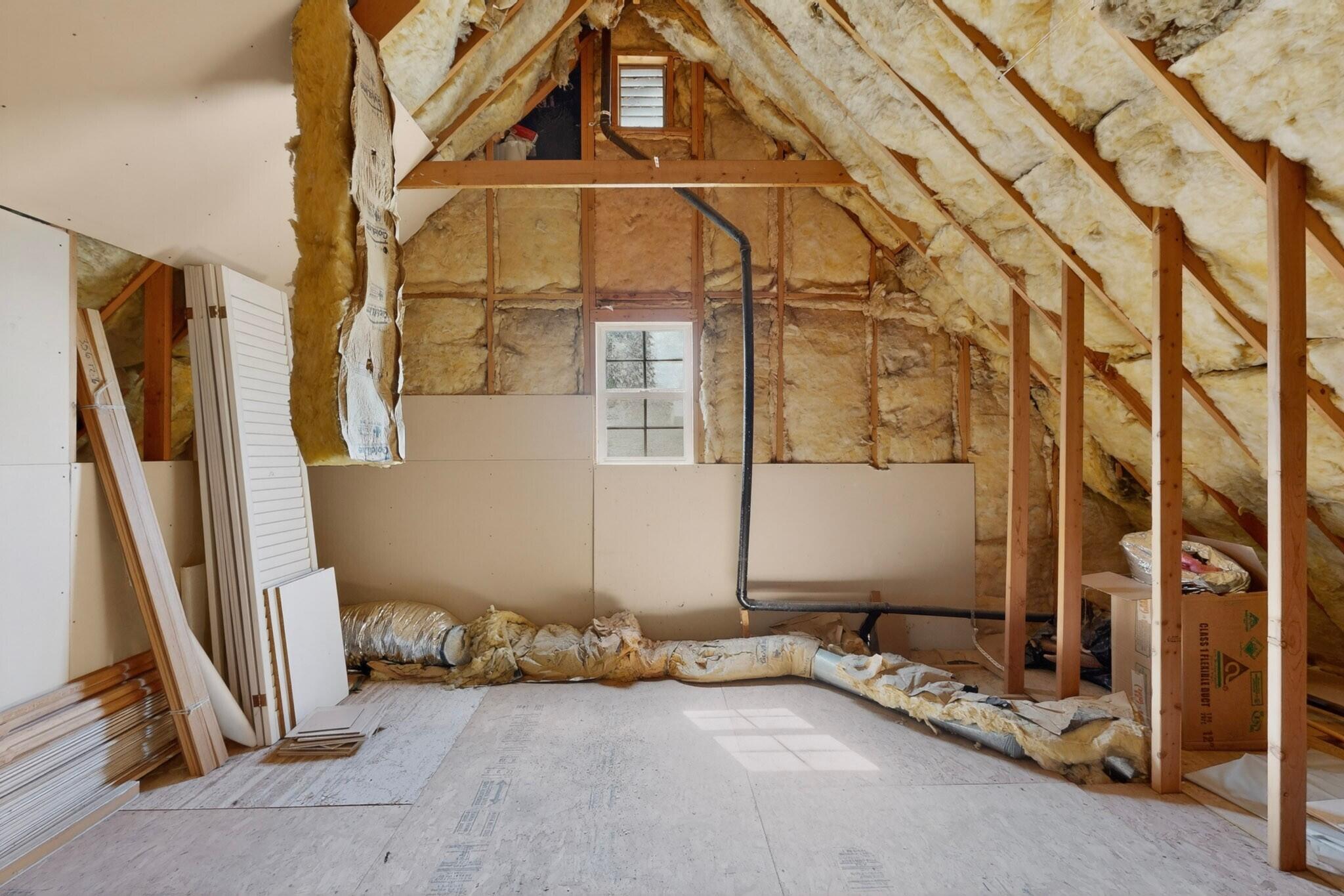 1512 Los Arboles Avenue NW