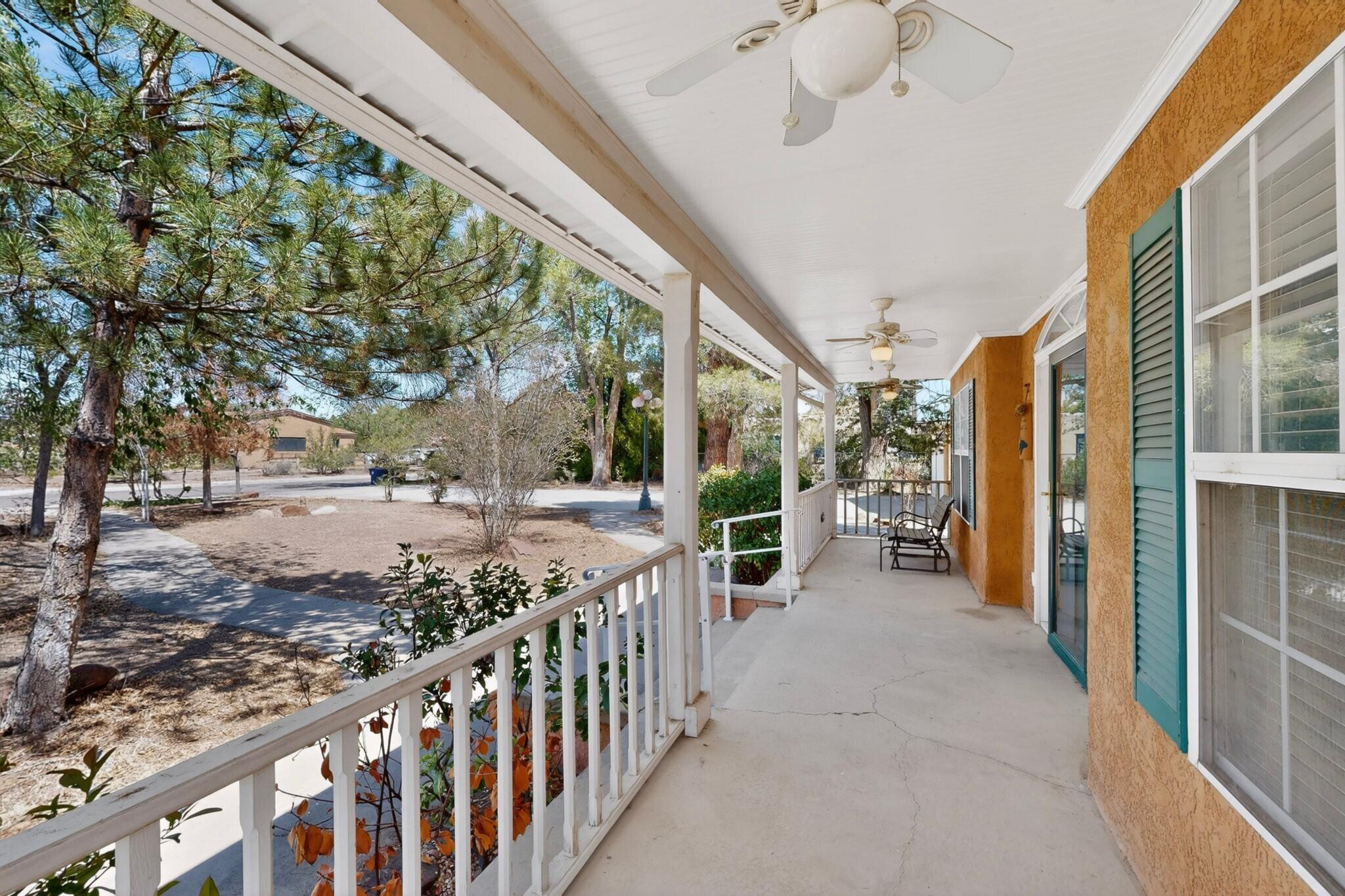 1512 Los Arboles Avenue NW