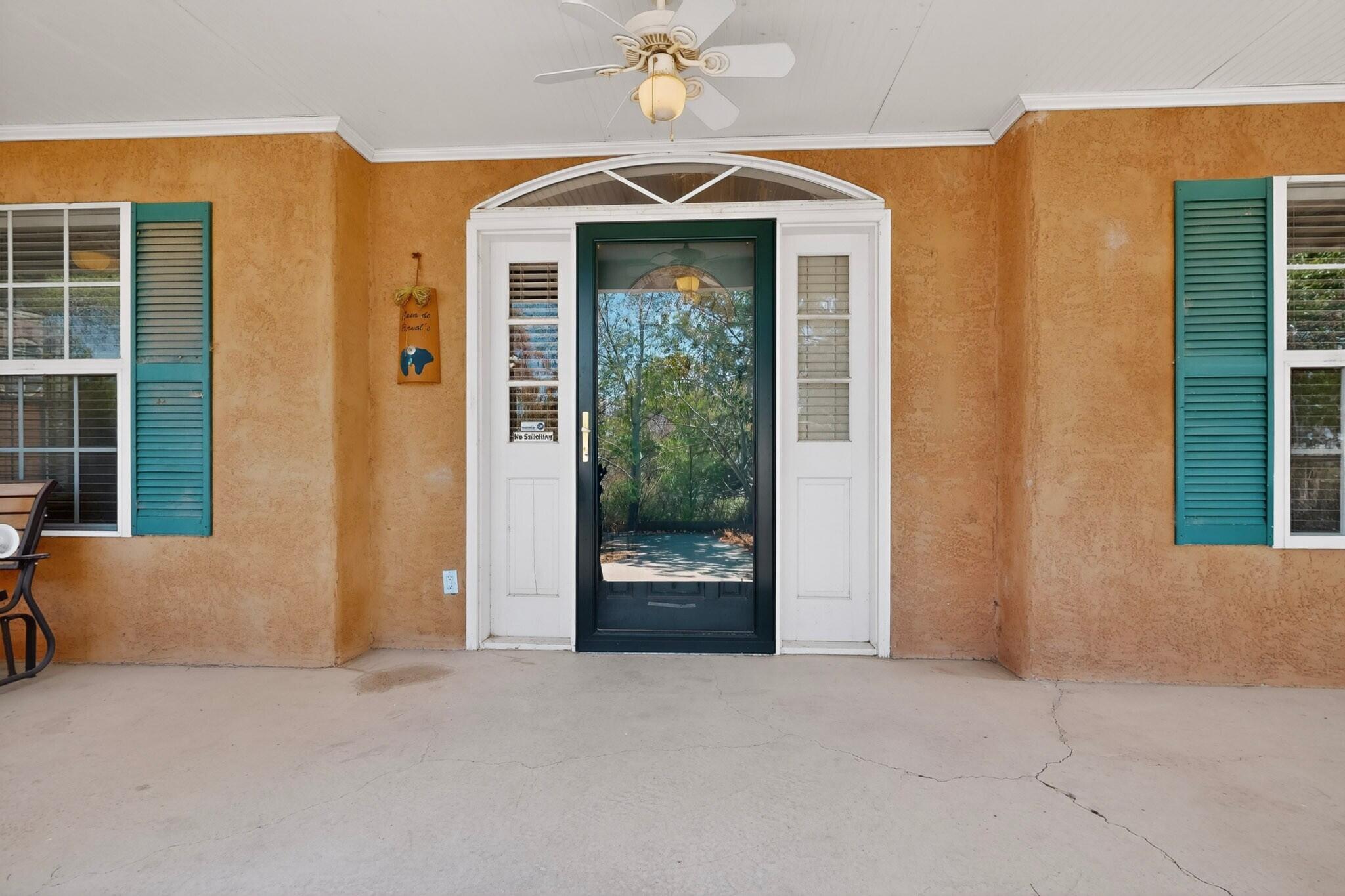 1512 Los Arboles Avenue NW