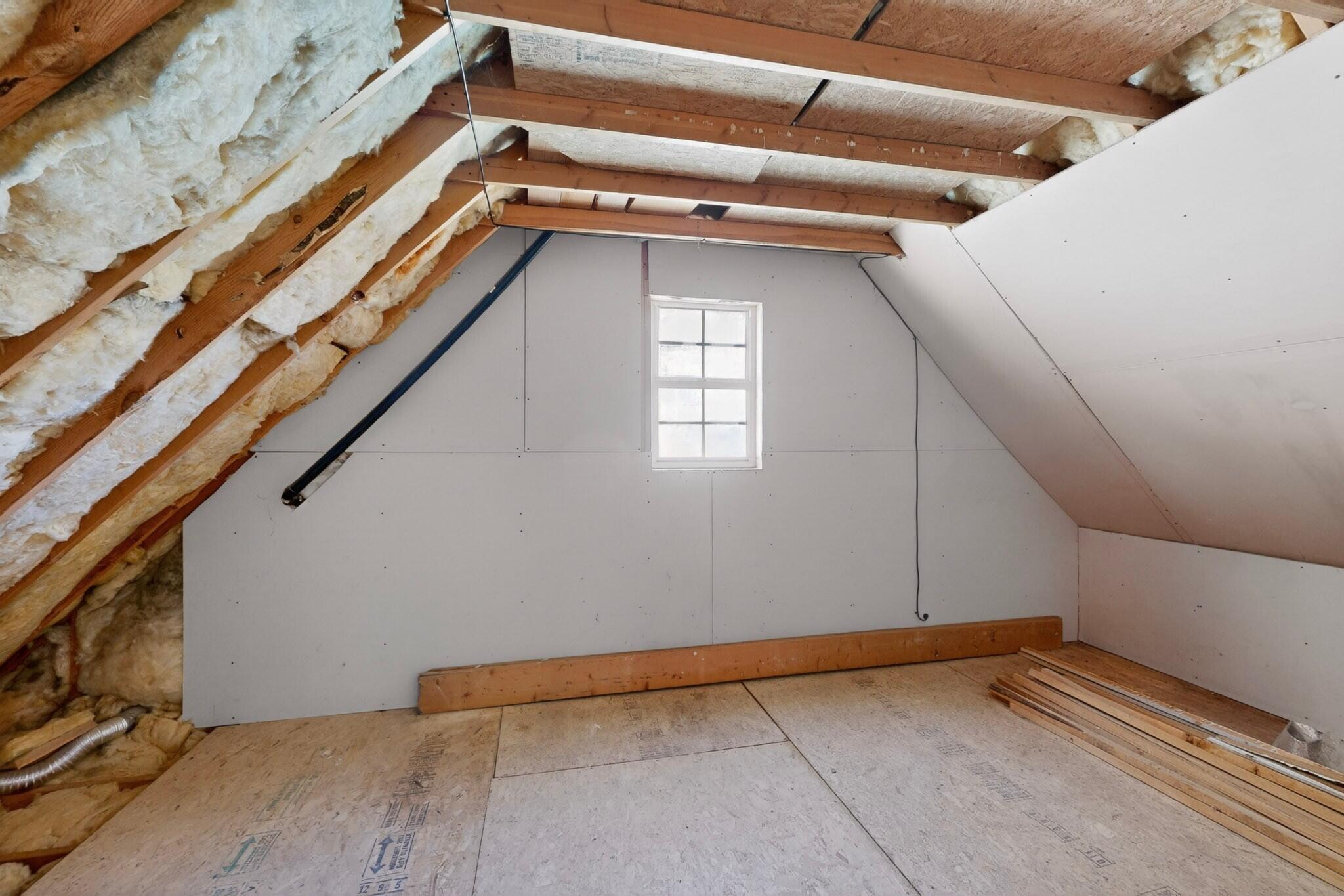 1512 Los Arboles Avenue NW