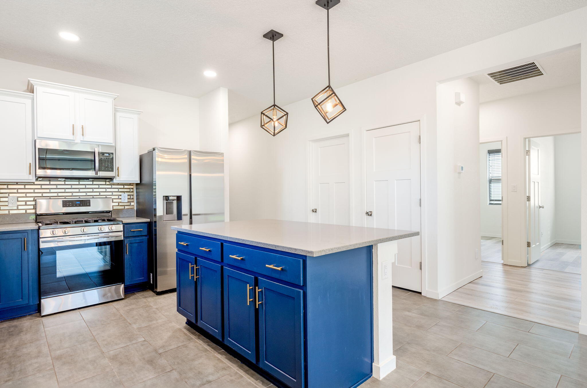 2696 Camino Plata Loop NE
