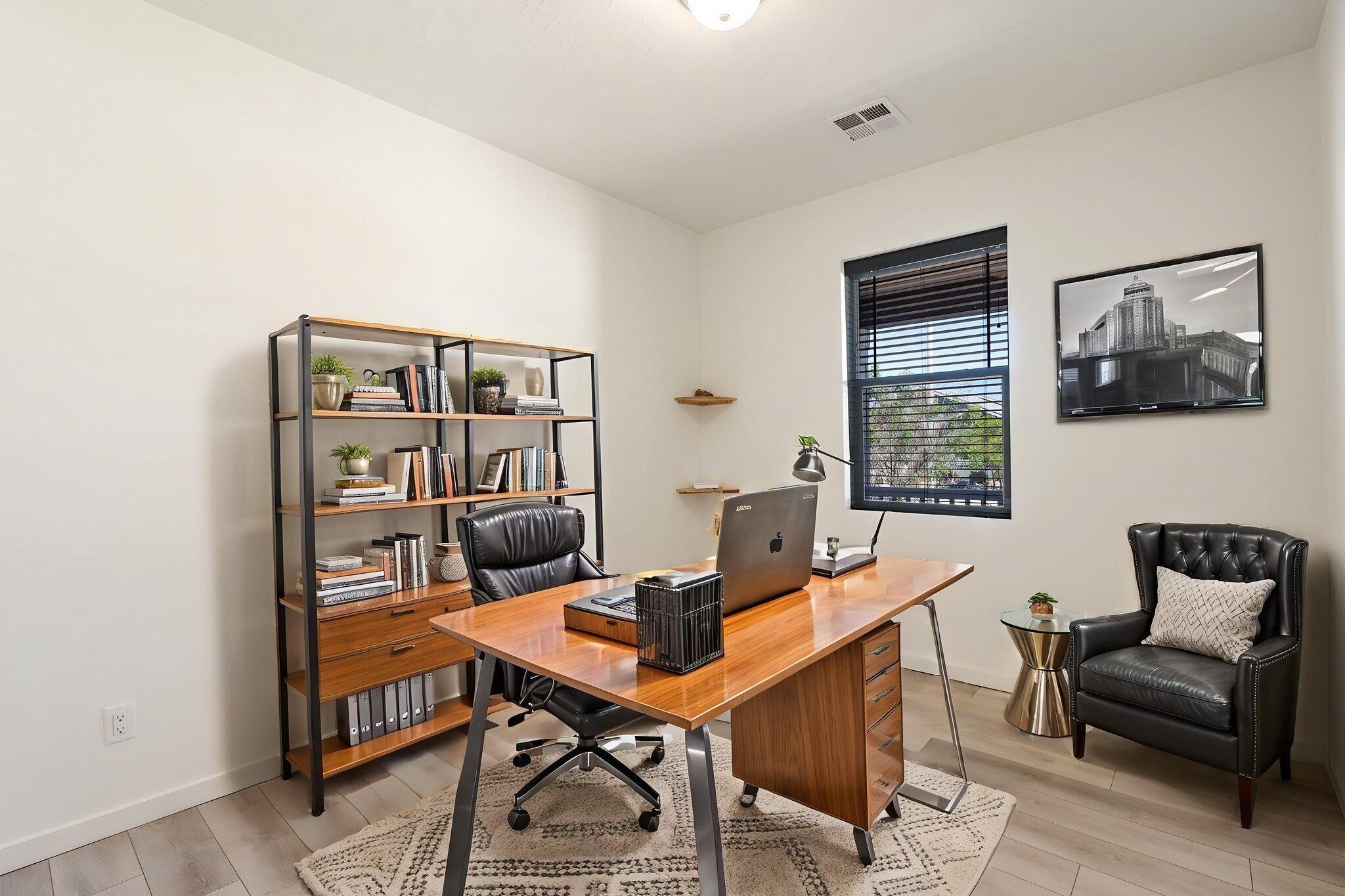 2696 Camino Plata Loop NE