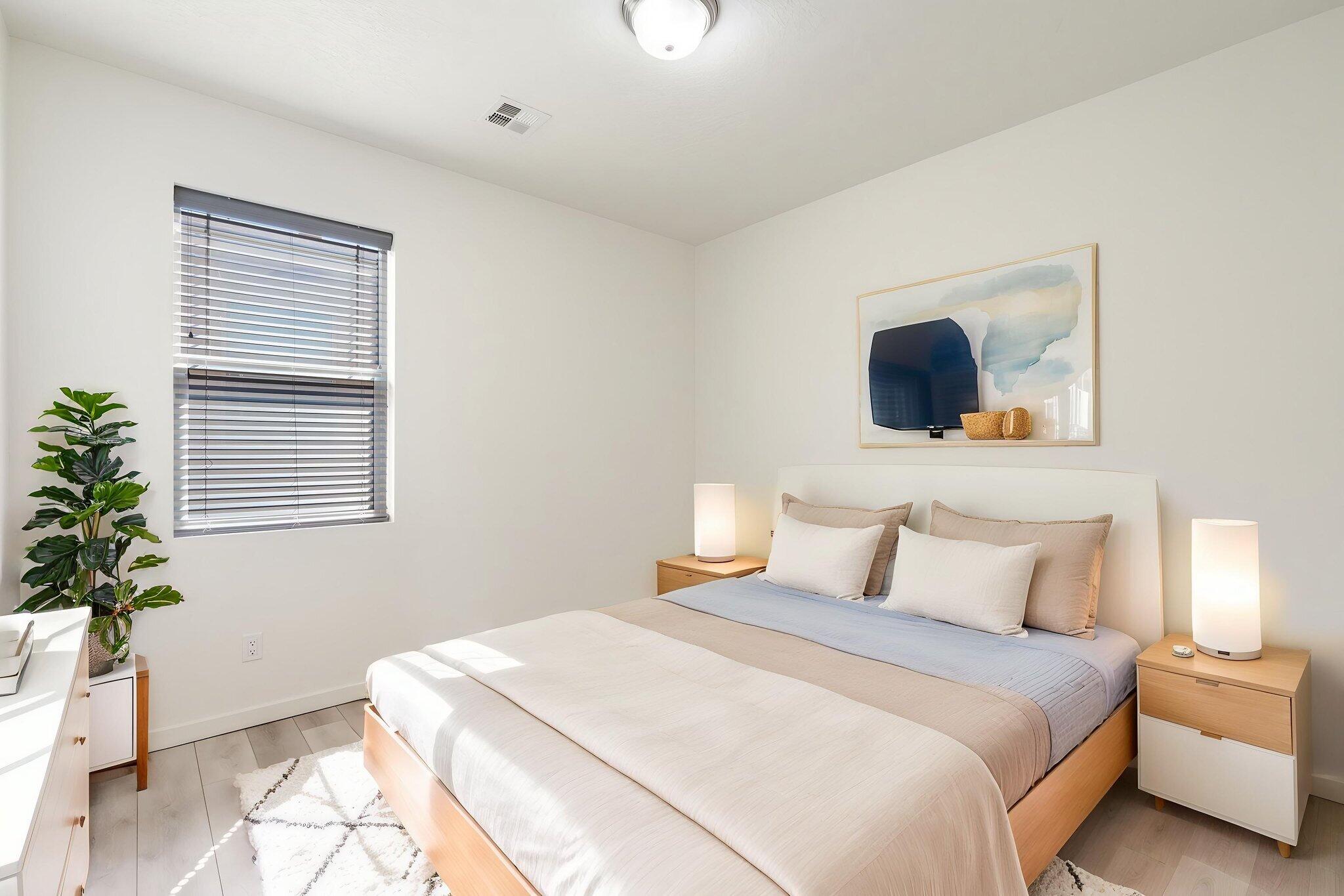 2696 Camino Plata Loop NE