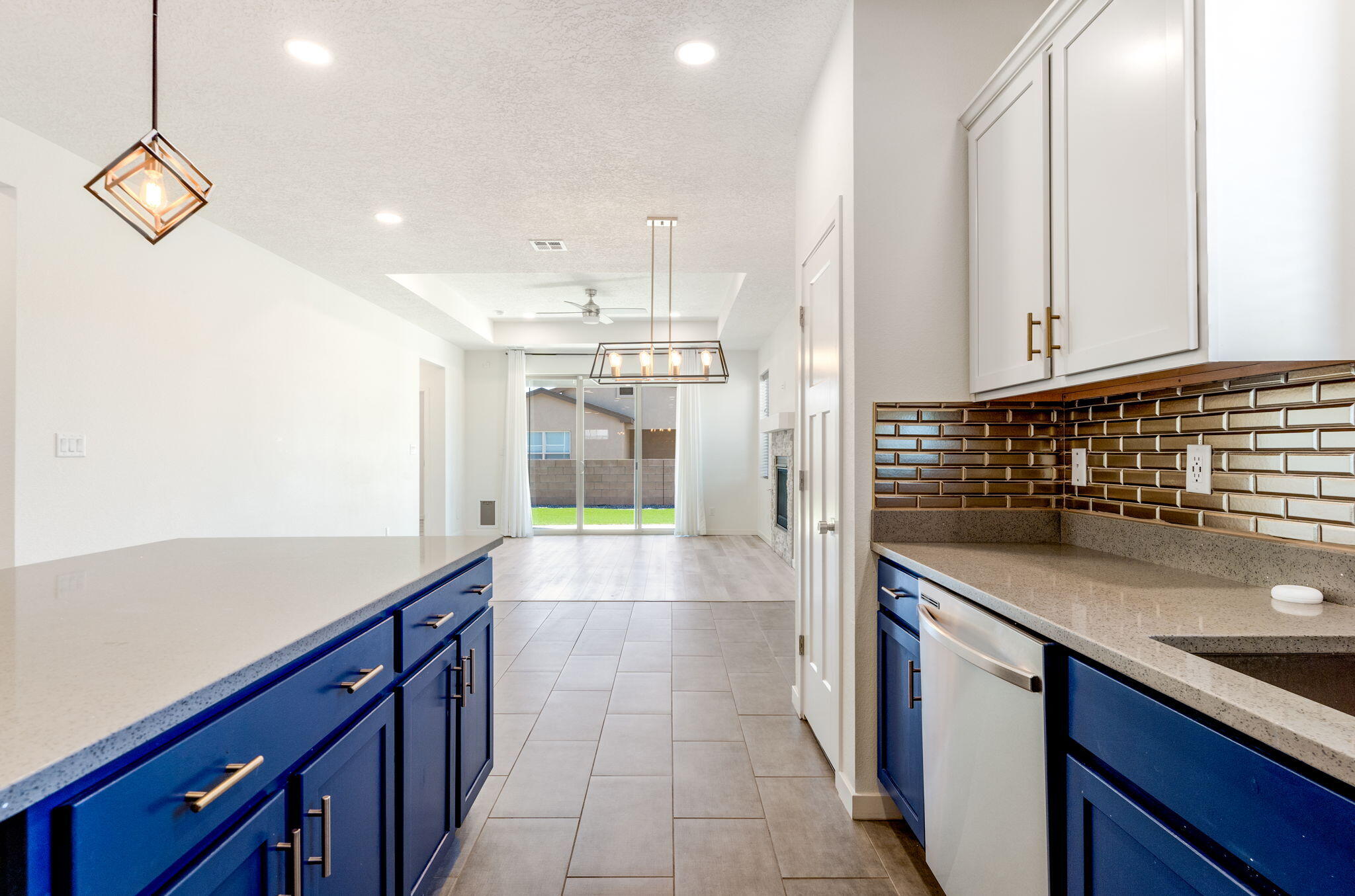 2696 Camino Plata Loop NE