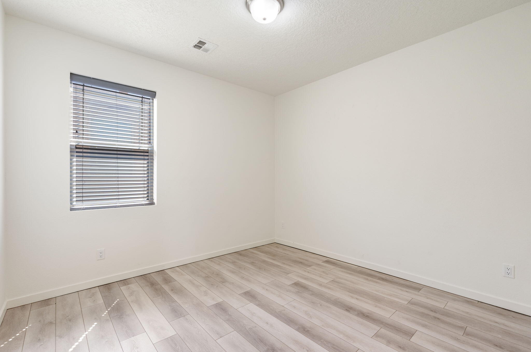 2696 Camino Plata Loop NE