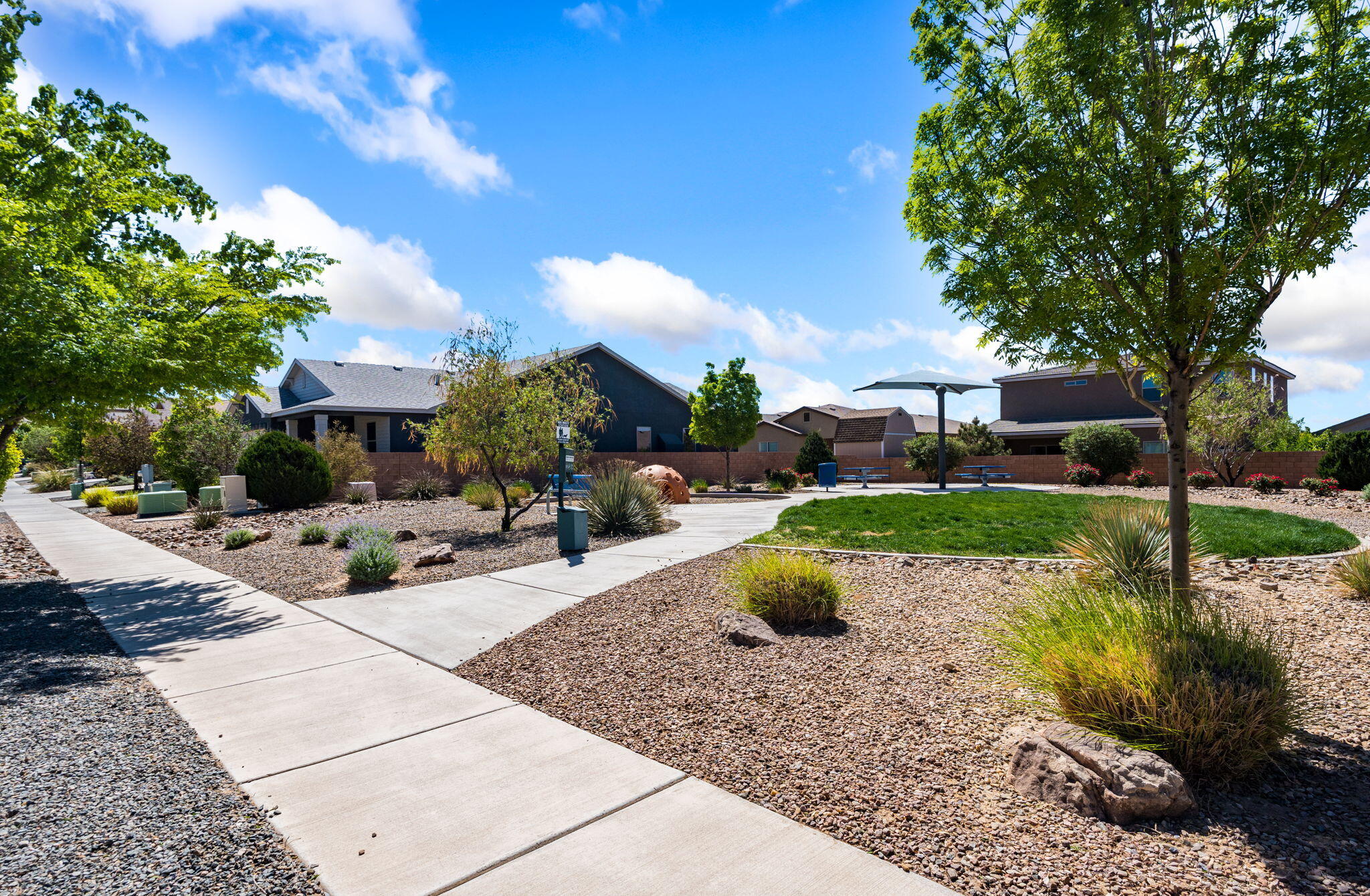 2696 Camino Plata Loop NE