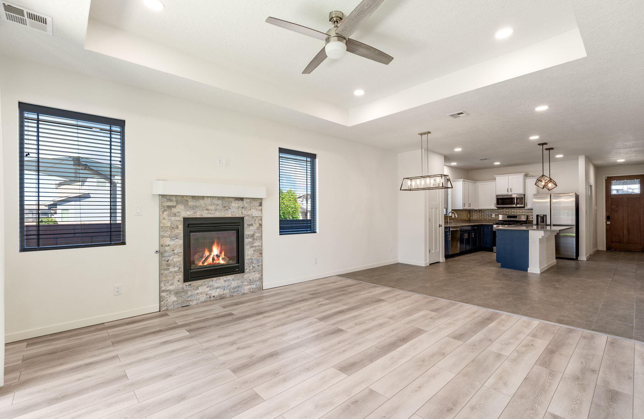 2696 Camino Plata Loop NE