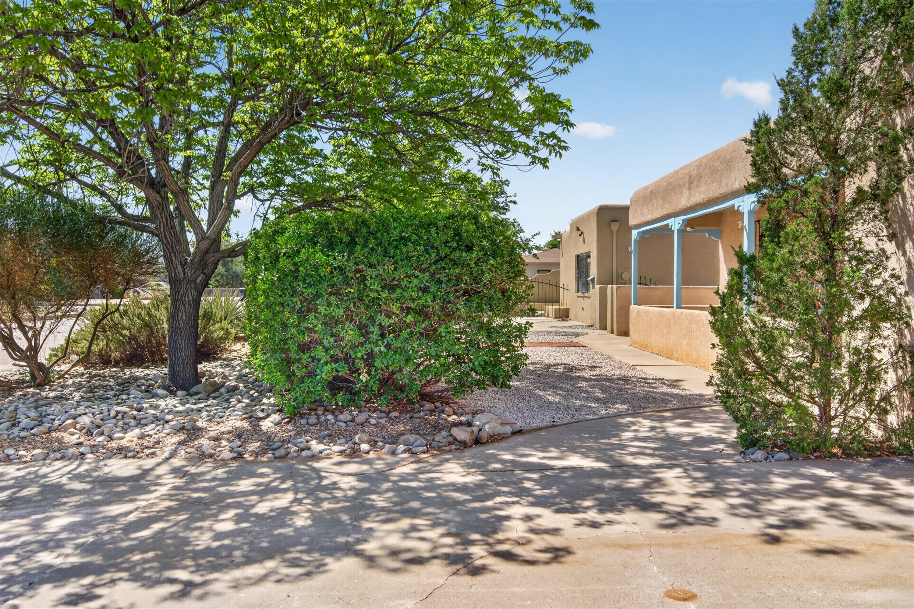 2105 Madeira Drive NE