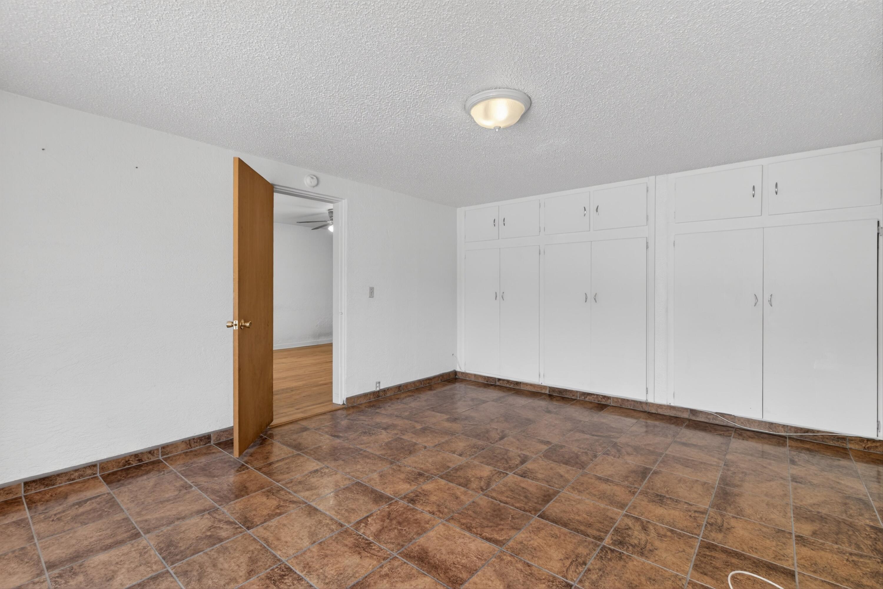 2105 Madeira Drive NE