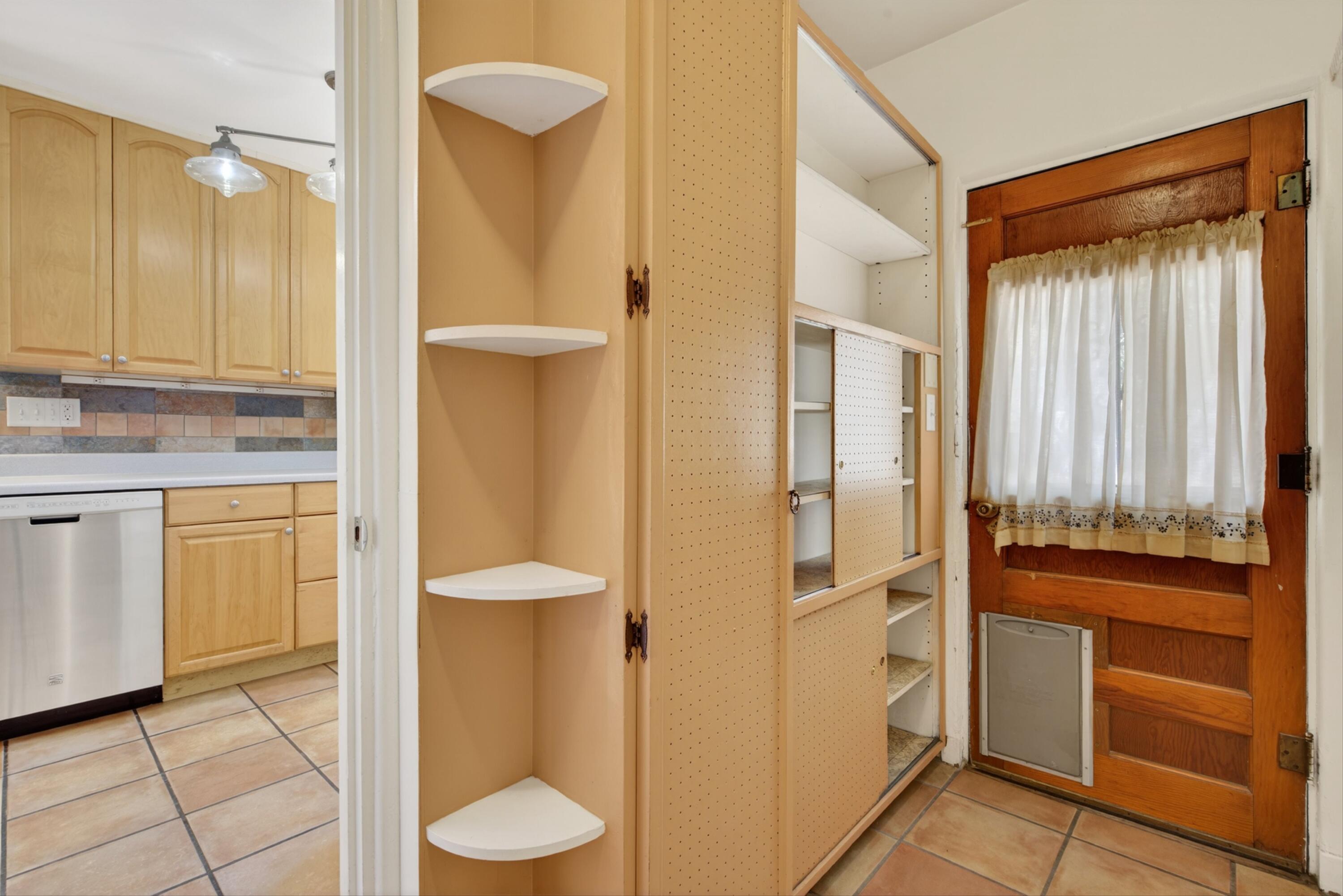 2105 Madeira Drive NE